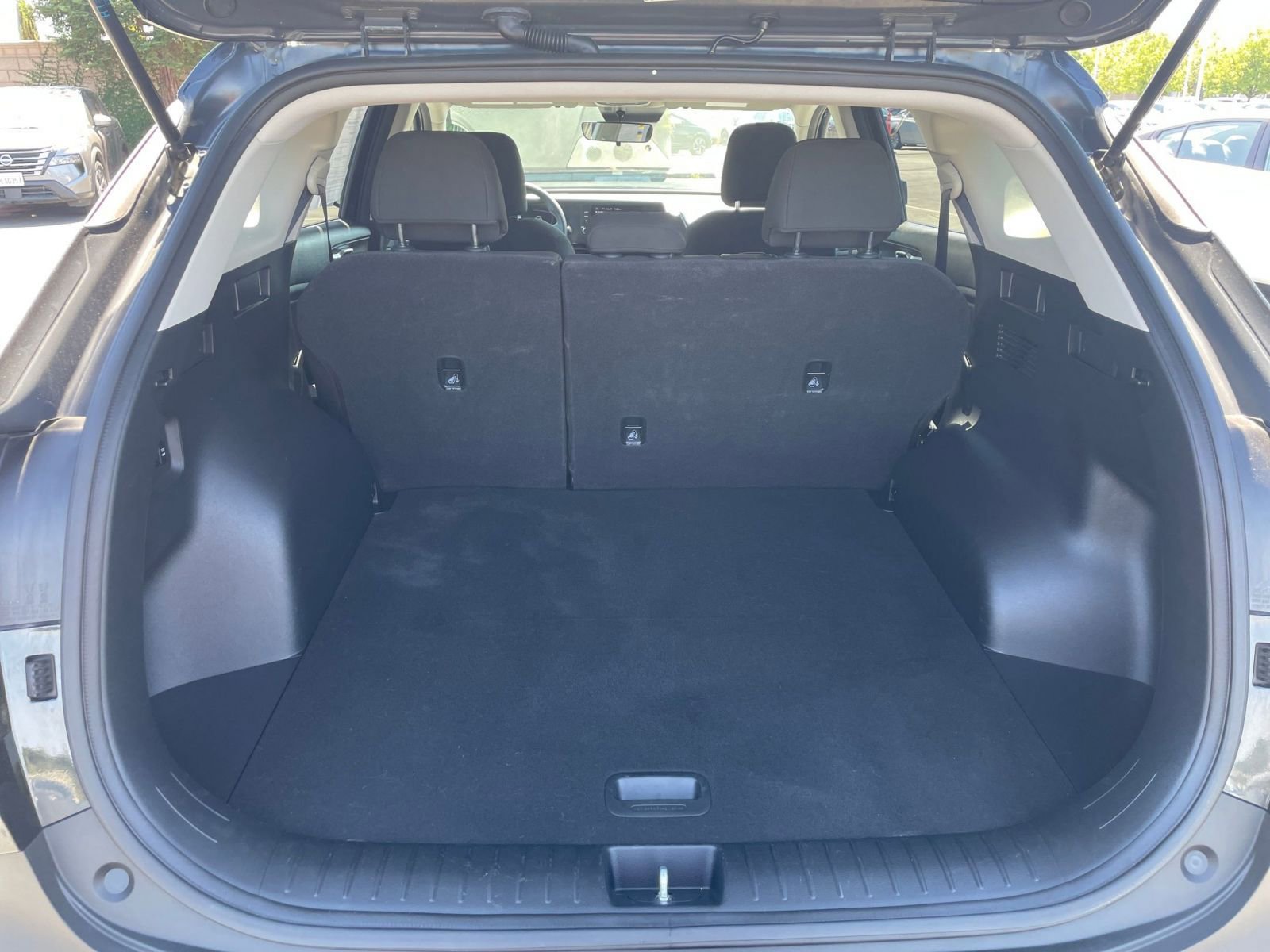 Thumbnail: 2024 Kia Sportage - 30