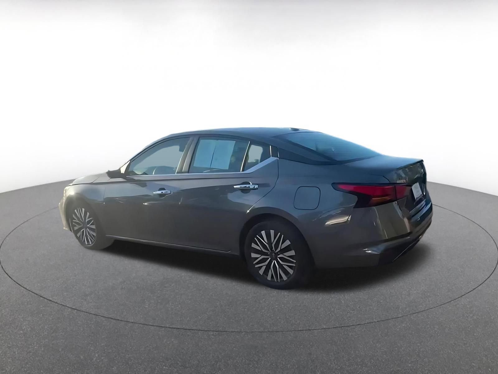 Thumbnail: 2025 Nissan Altima - 11