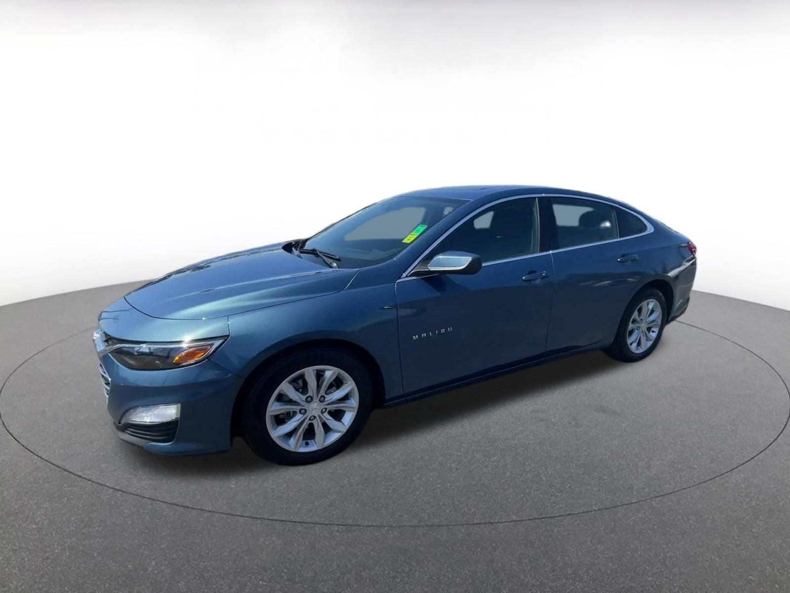 Thumbnail: 2024 Chevrolet Malibu - 7