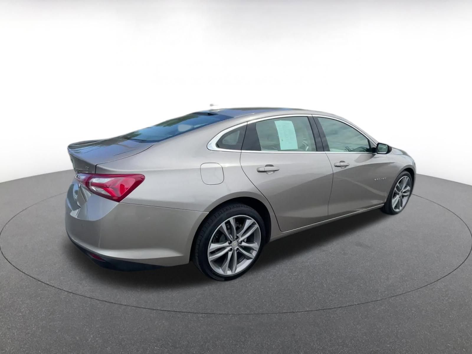 Thumbnail: 2024 Chevrolet Malibu - 15