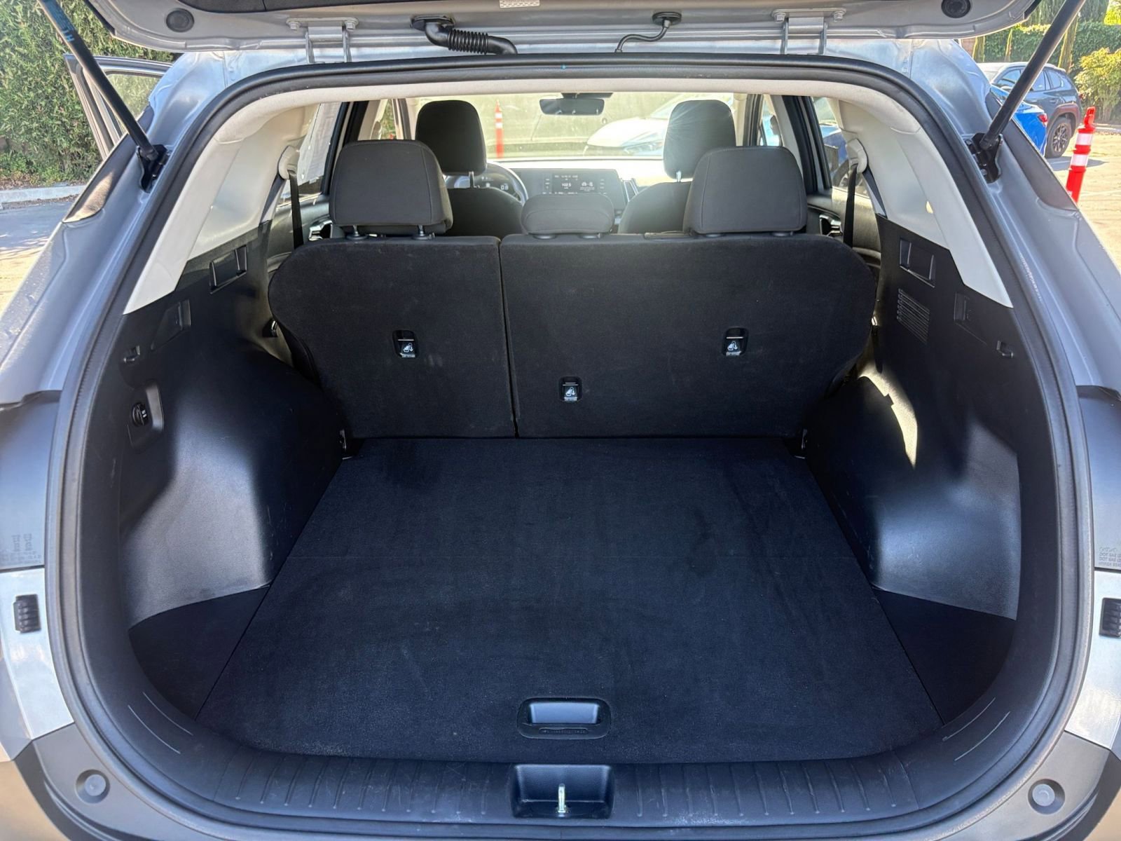 Thumbnail: 2025 Kia Sportage - 30