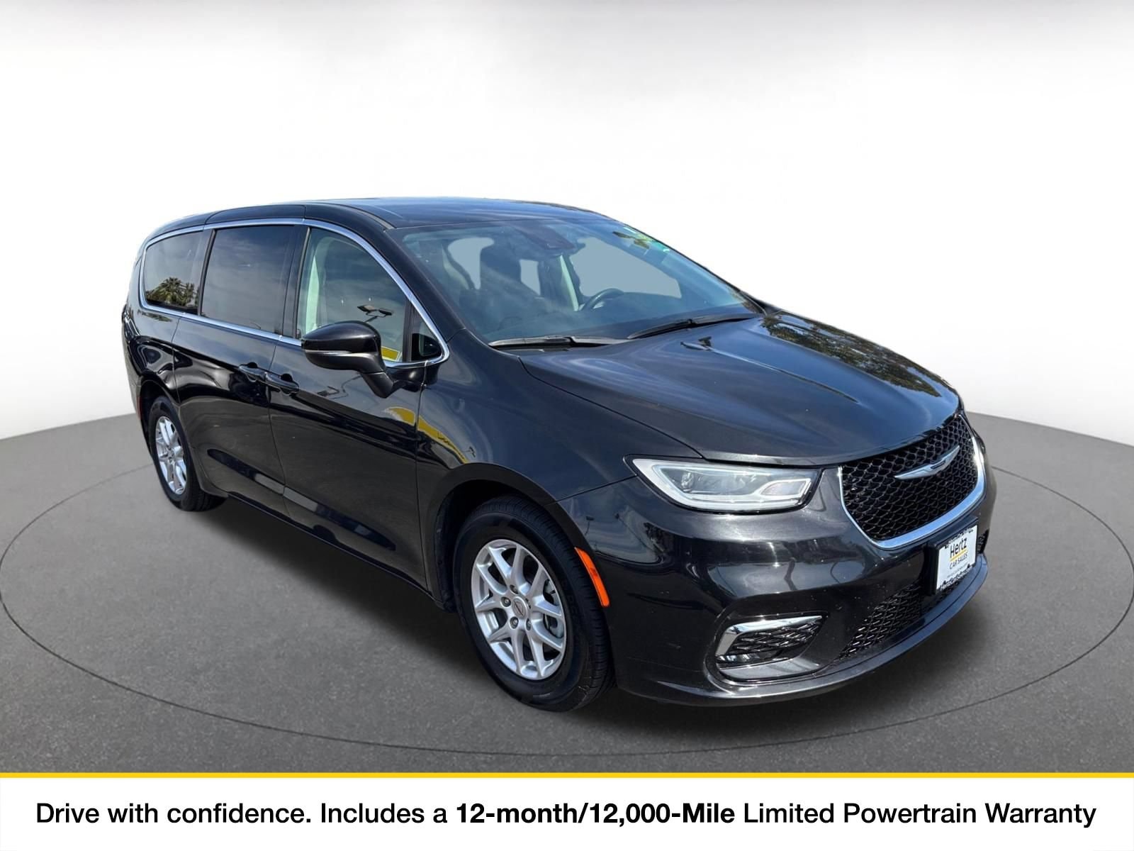 Thumbnail: 2023 Chrysler Pacifica - 1