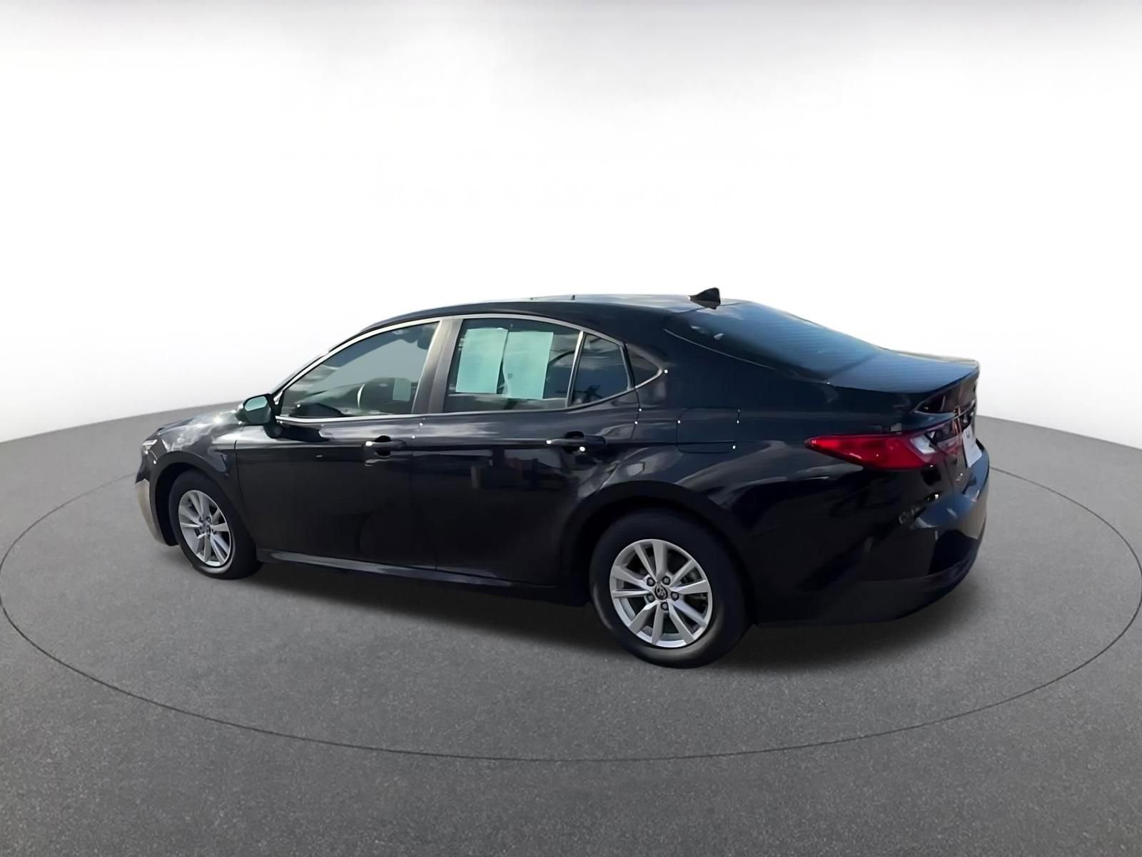 Thumbnail: 2025 Toyota Camry - 10