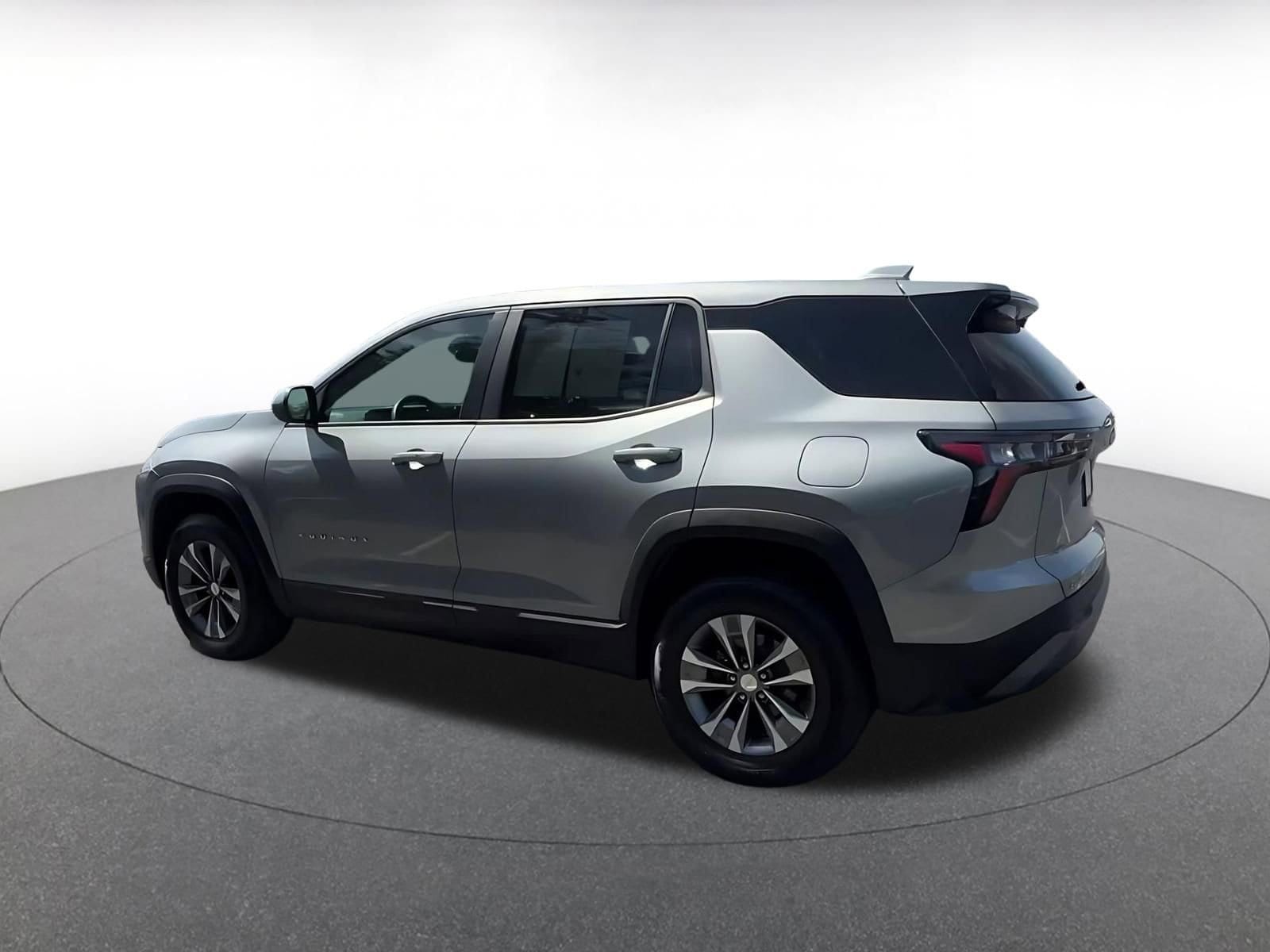 Thumbnail: 2025 Chevrolet Equinox - 10