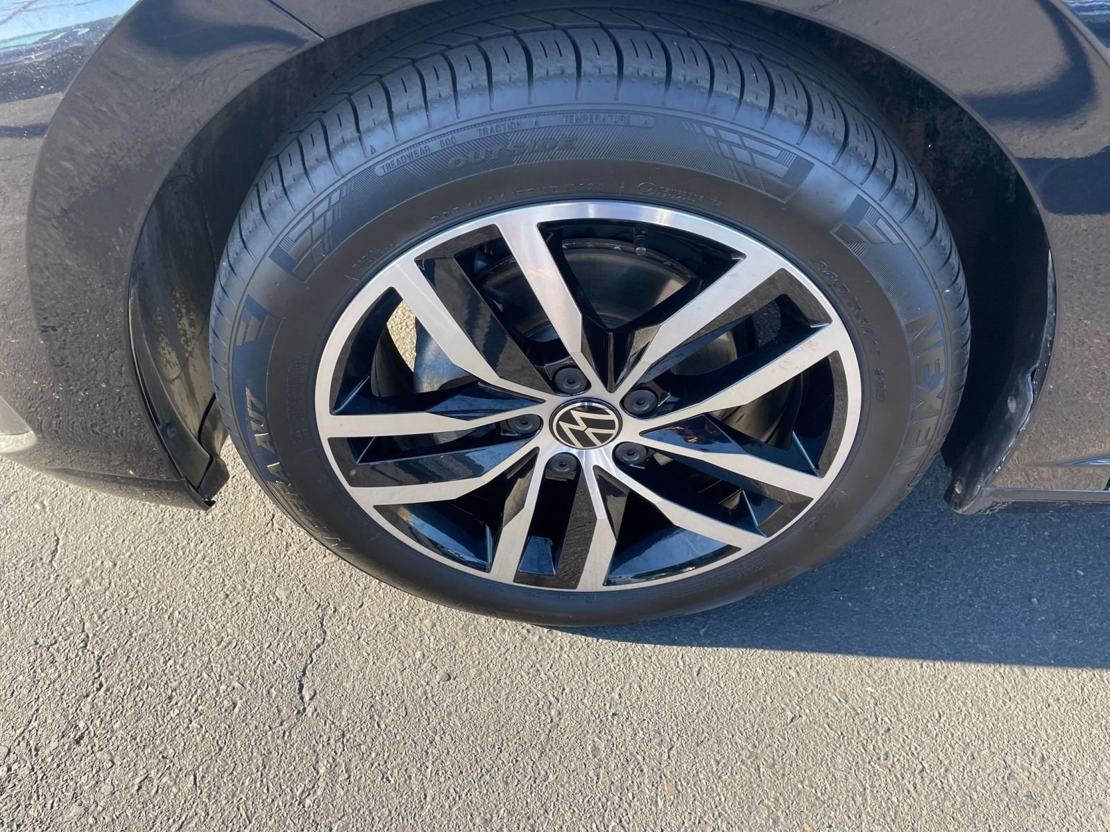 Thumbnail: 2025 Volkswagen Jetta - 30