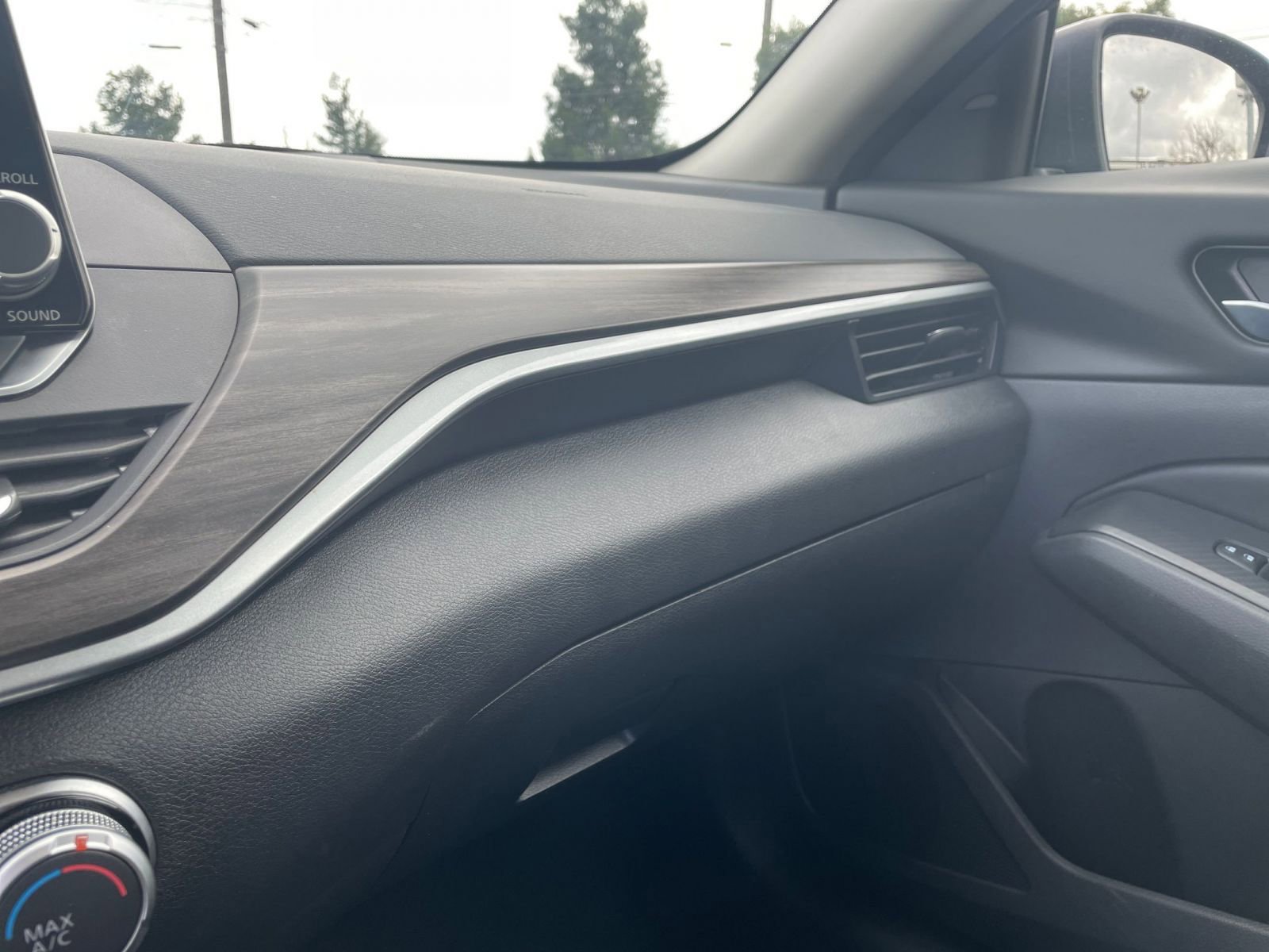 Thumbnail: 2025 Nissan Altima - 30