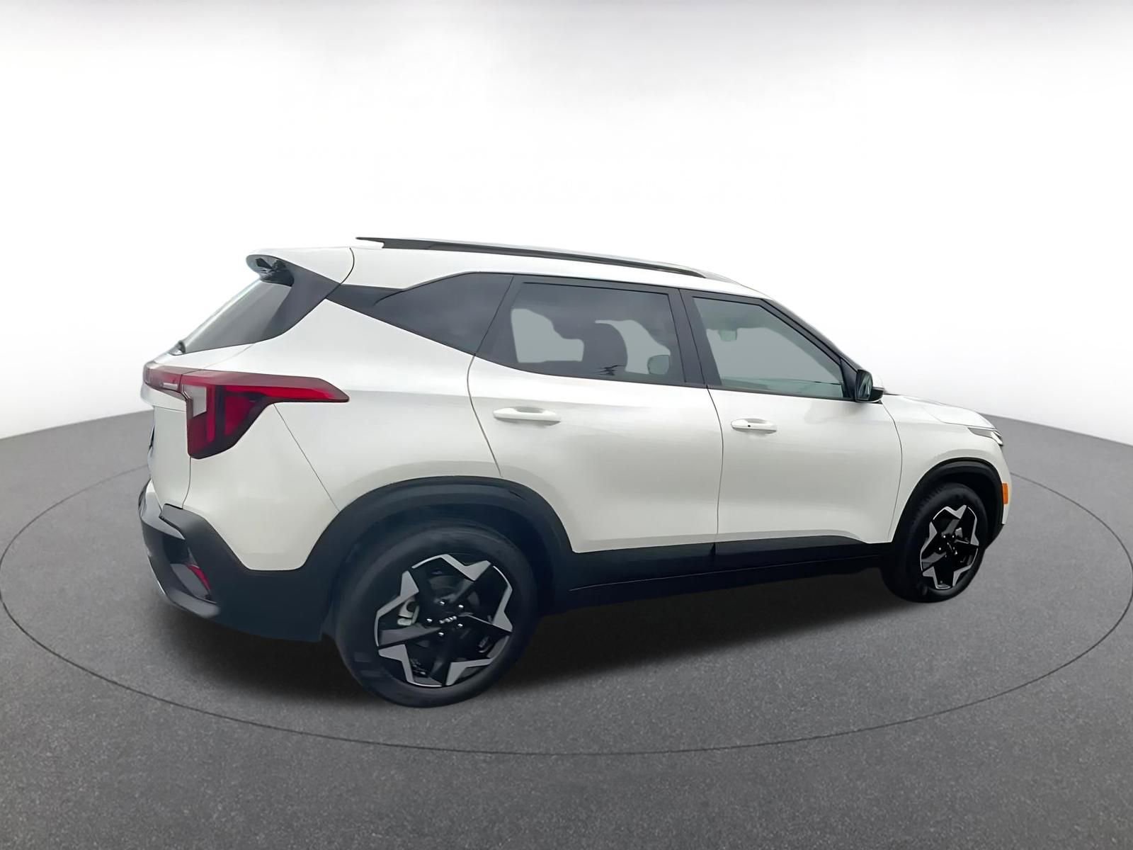 Thumbnail: 2025 Kia Seltos - 15