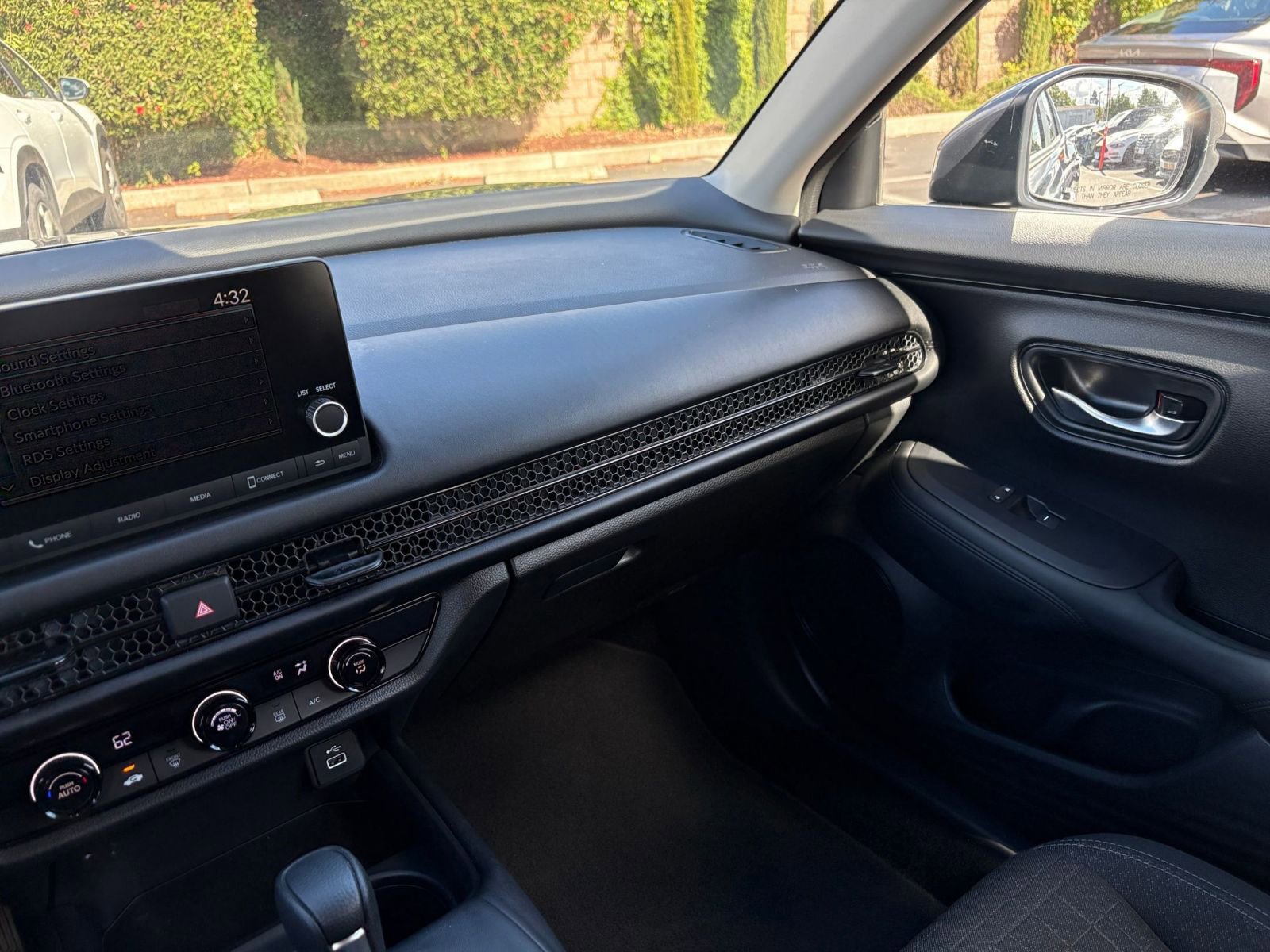 Thumbnail: 2025 Honda HR-V - 33