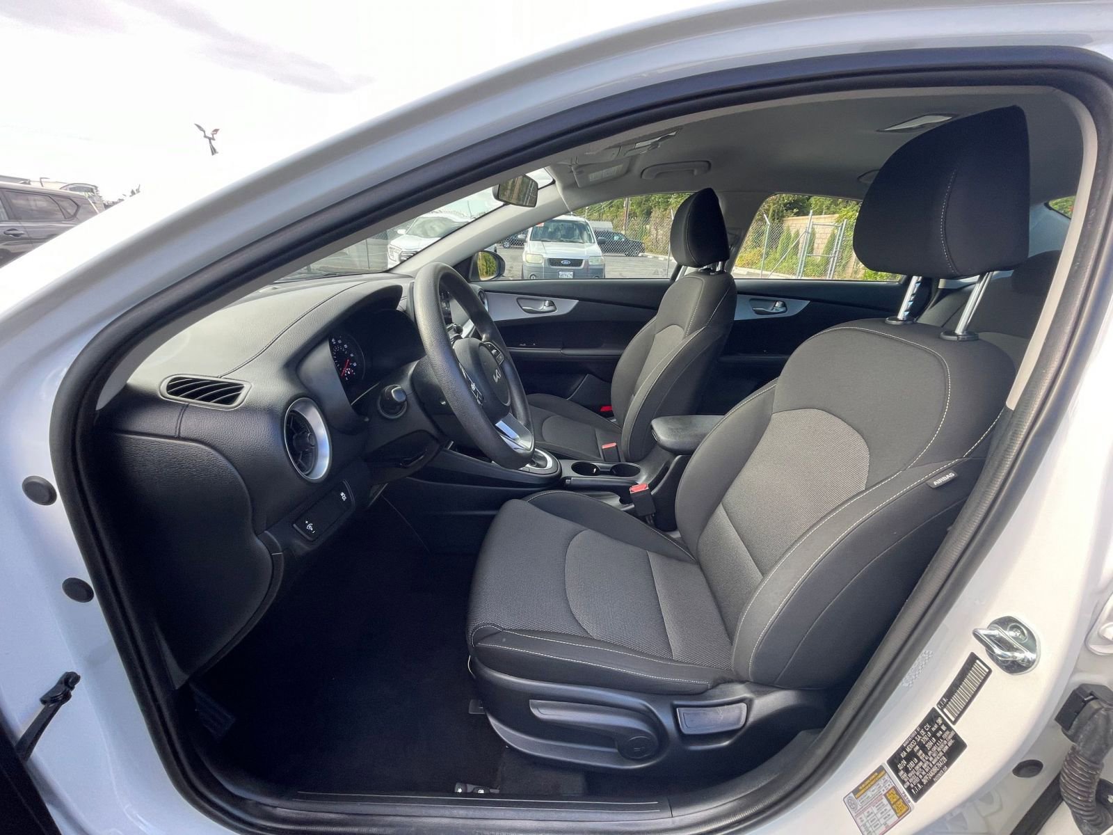 Thumbnail: 2024 Kia Forte - 23