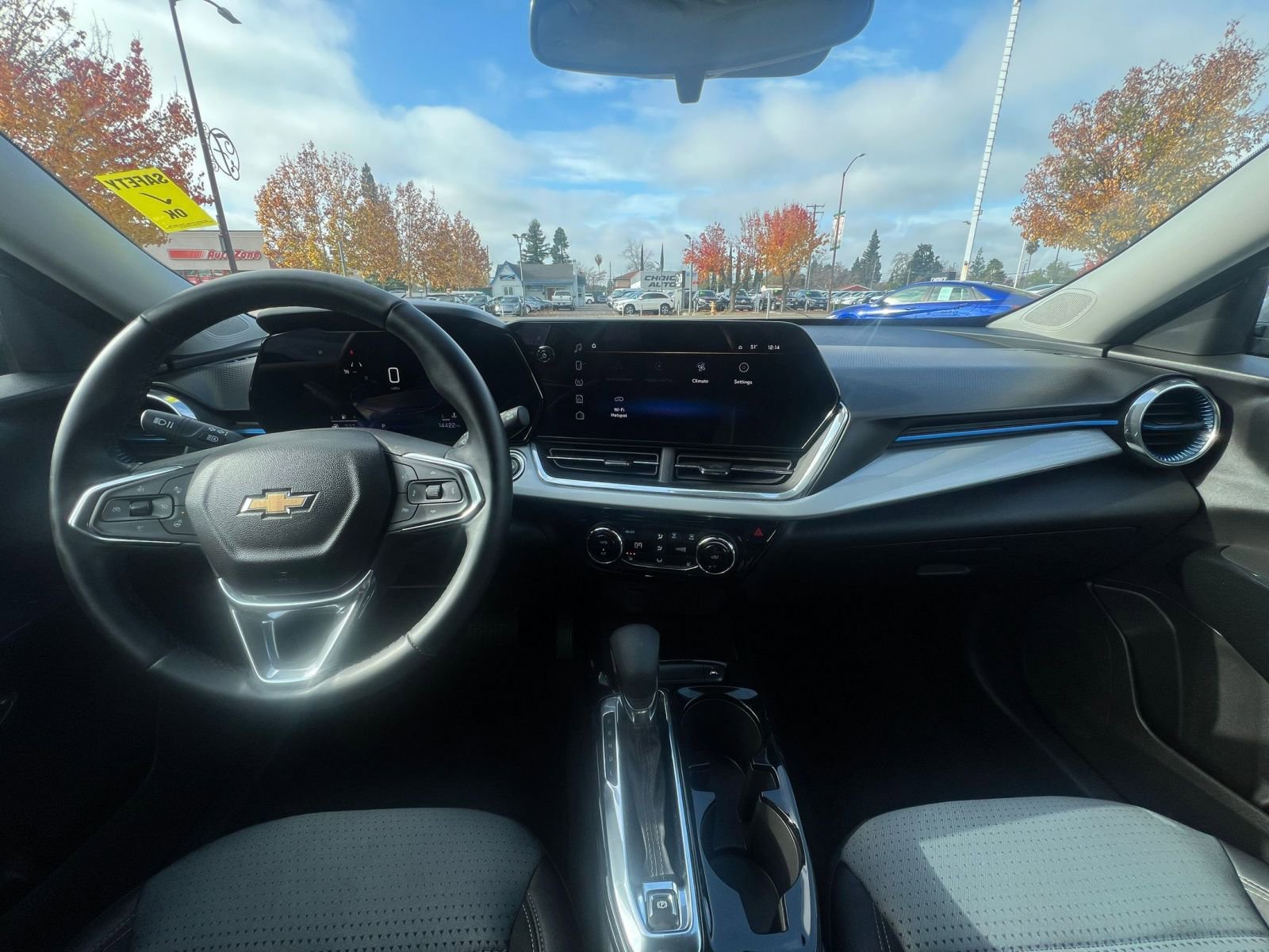Thumbnail: 2025 Chevrolet Trax - 33