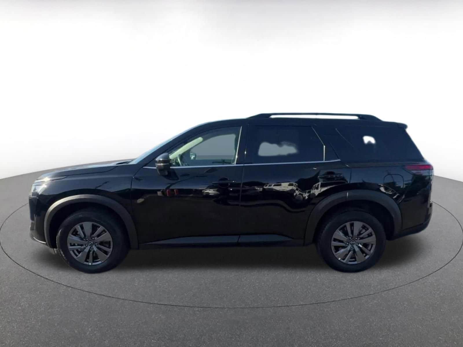 Thumbnail: 2025 Nissan Pathfinder - 9