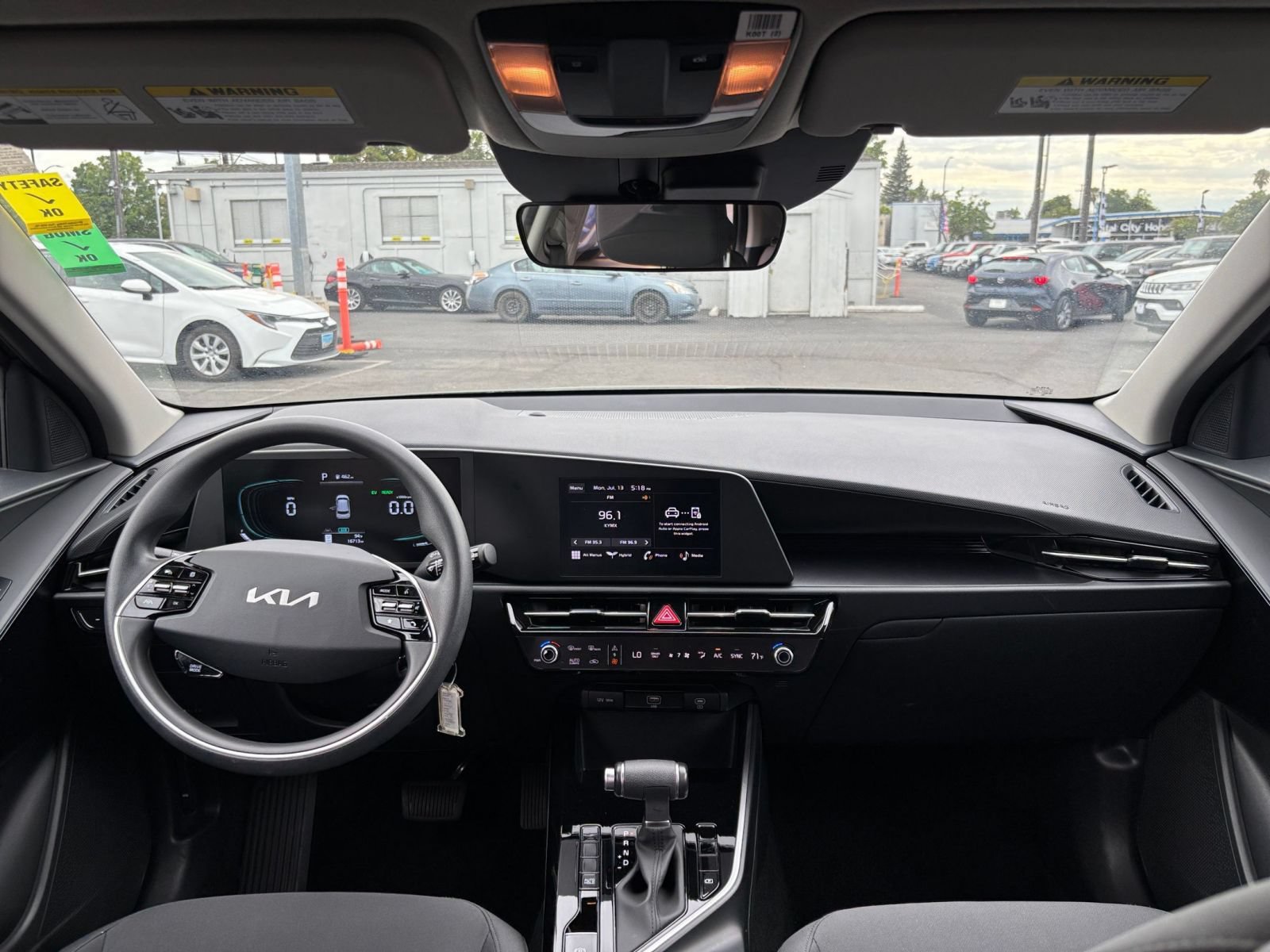 Thumbnail: 2026 Kia Niro - 31