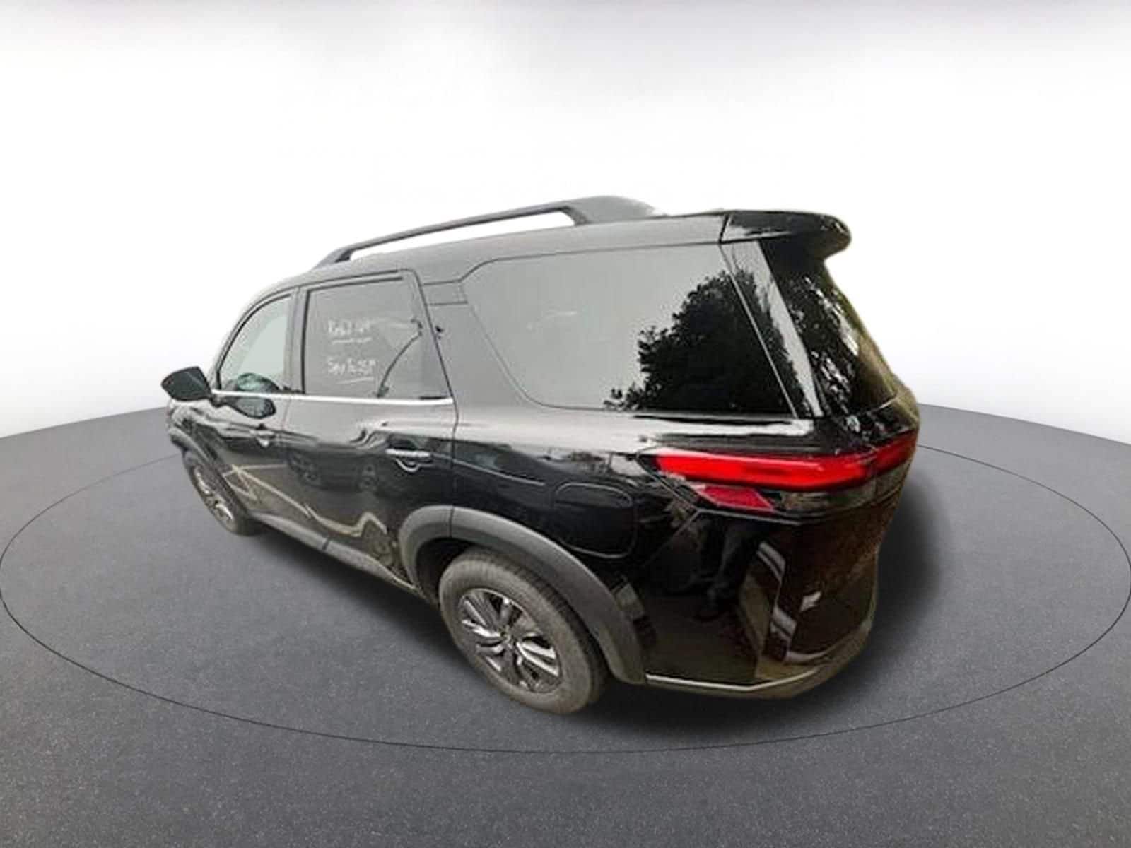 Thumbnail: 2025 Nissan Pathfinder - 3