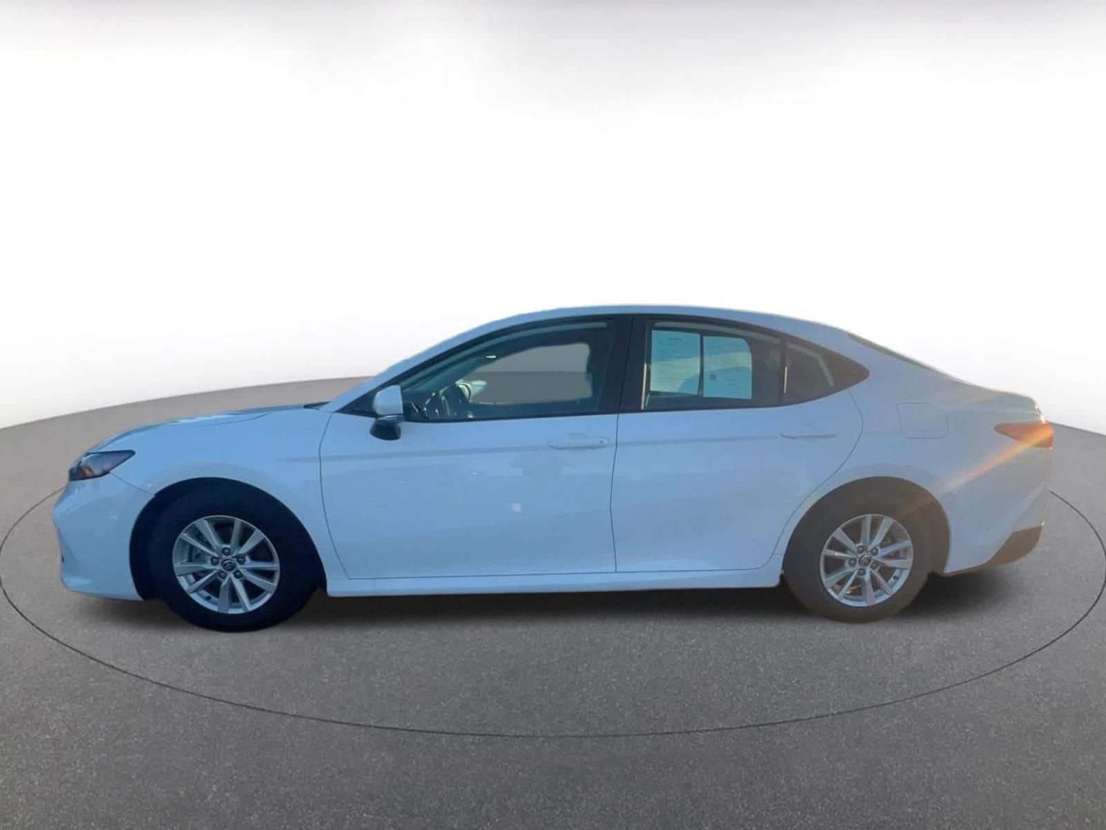 Thumbnail: 2025 Toyota Camry - 9