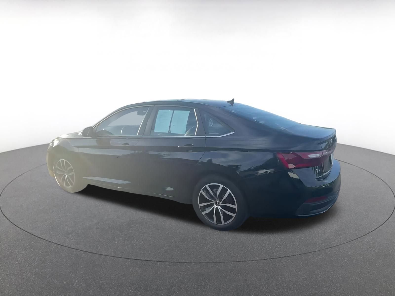 Thumbnail: 2025 Volkswagen Jetta - 10