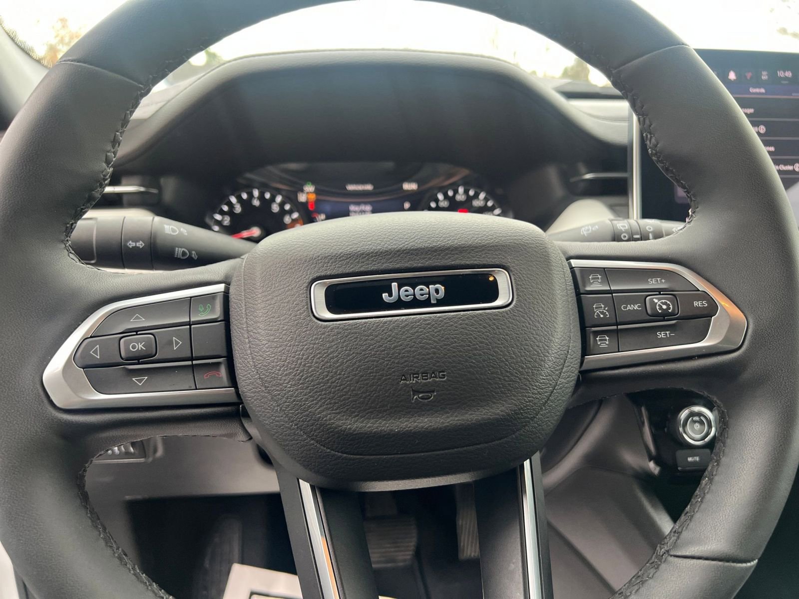 Thumbnail: 2025 Jeep Compass - 28