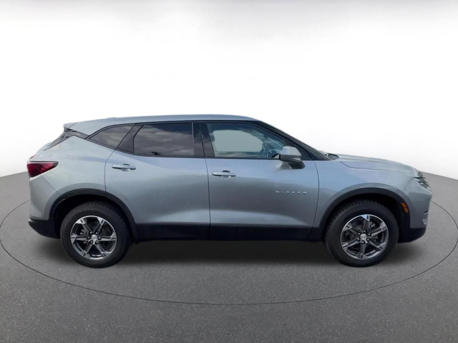 Thumbnail: 2025 Chevrolet Blazer - 16
