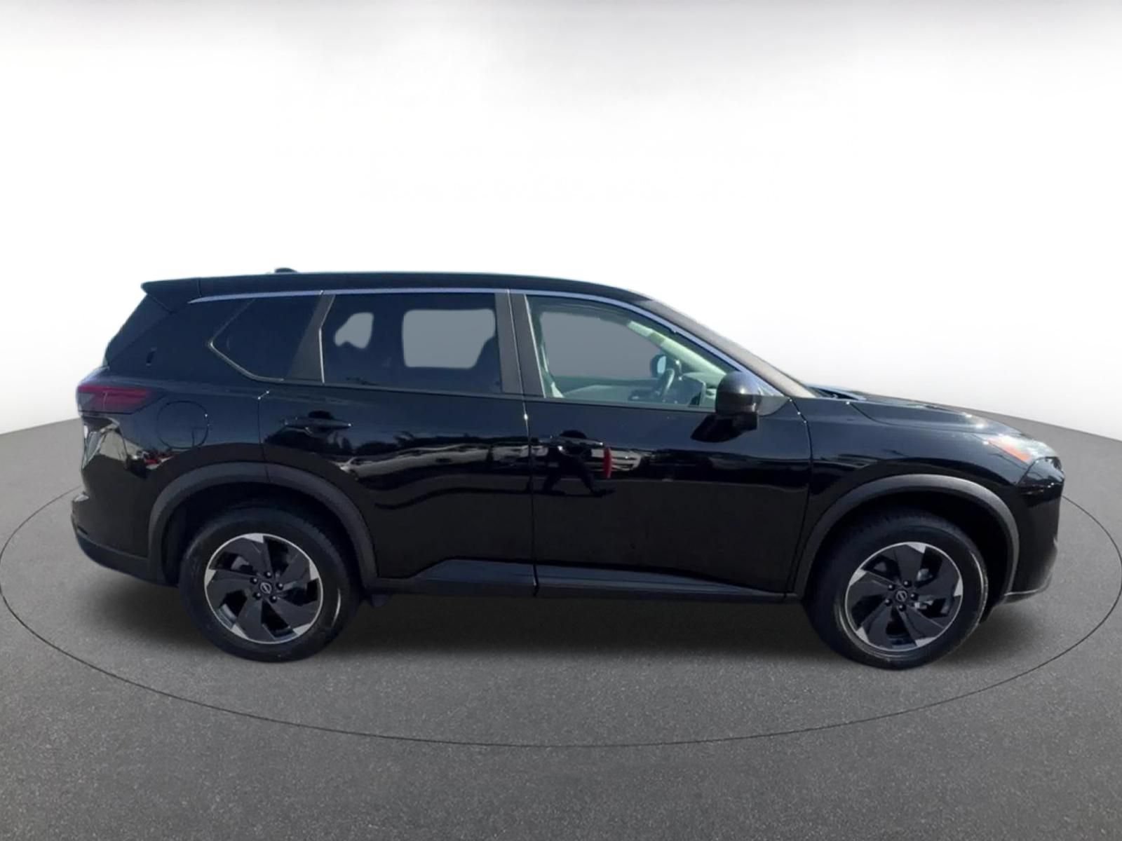 Thumbnail: 2025 Nissan Rogue - 13