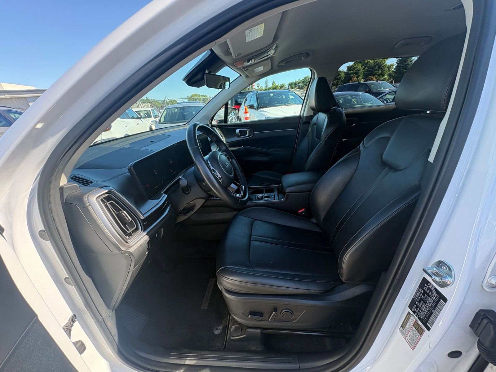 Thumbnail: 2024 Kia Sorento - 29