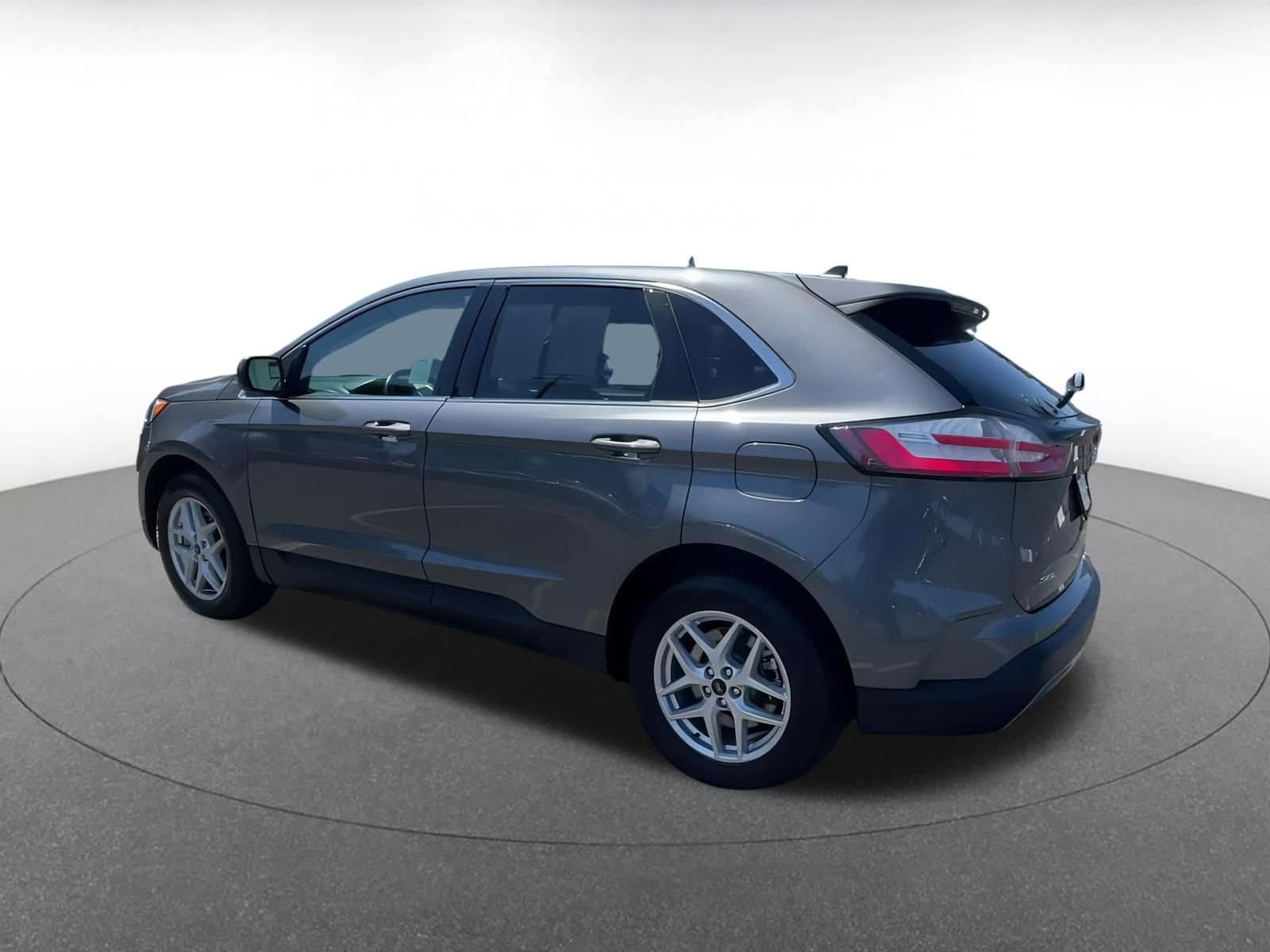 Thumbnail: 2023 Ford Edge - 10