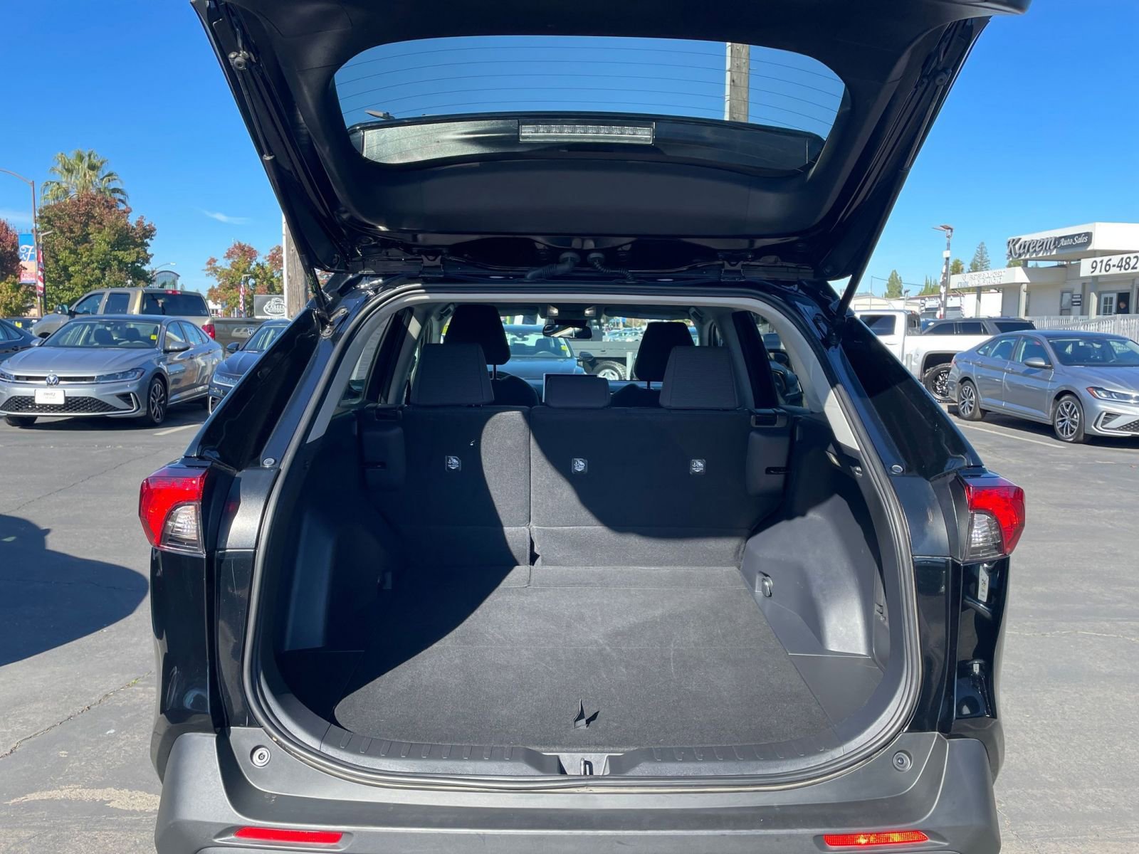 Thumbnail: 2025 Toyota RAV4 - 30