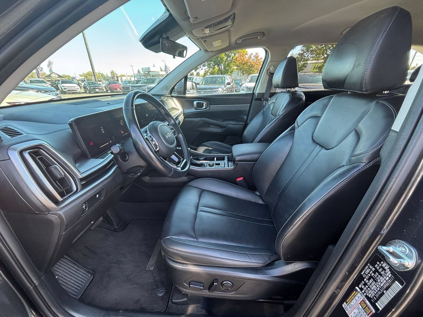 Thumbnail: 2024 Kia Sorento - 28
