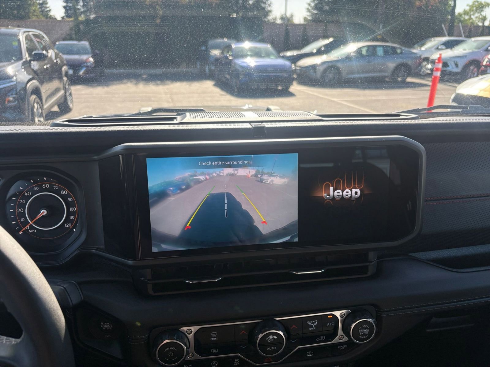 Thumbnail: 2025 Jeep Wrangler - 23