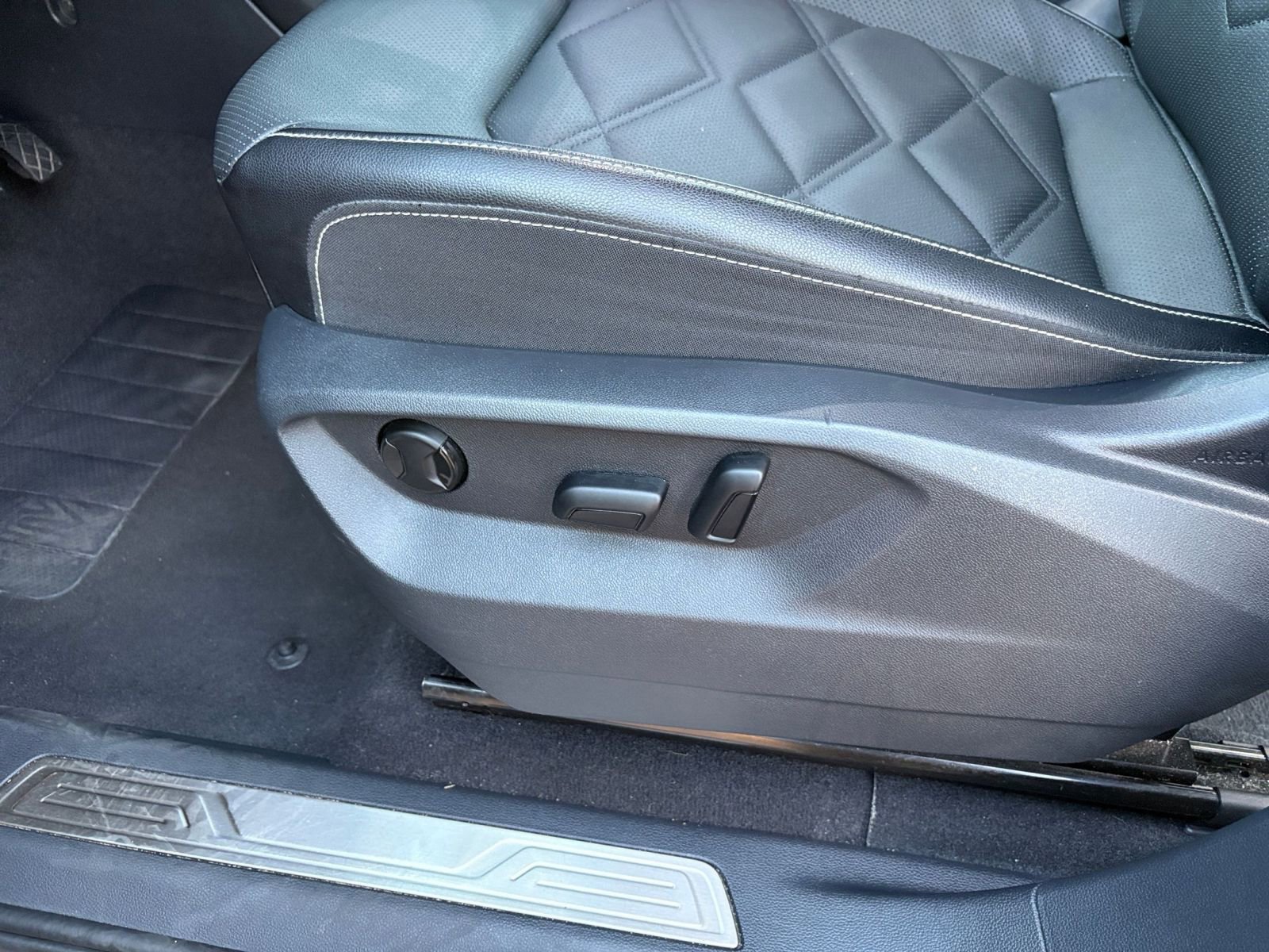 Thumbnail: 2025 Volkswagen Atlas - 23