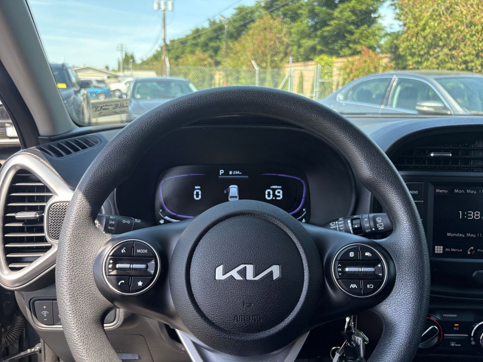 Thumbnail: 2025 Kia Soul - 25