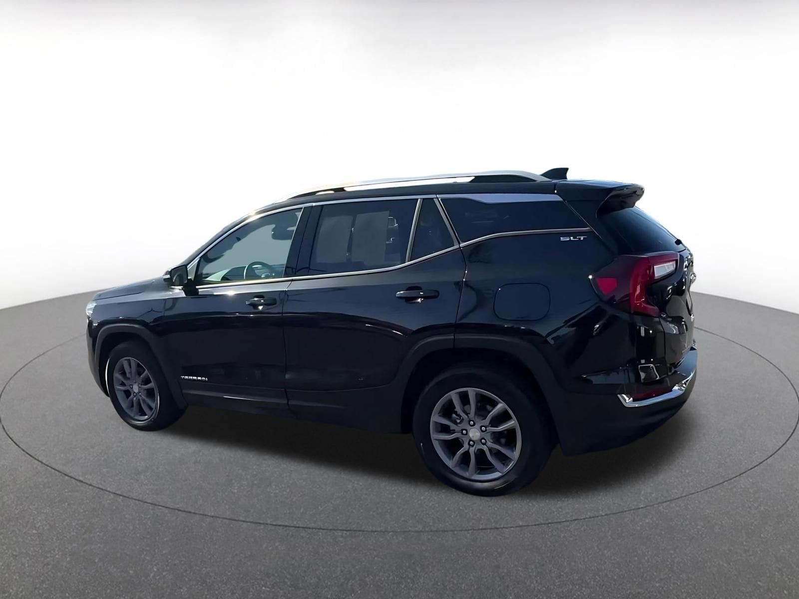 Thumbnail: 2024 GMC Terrain - 10
