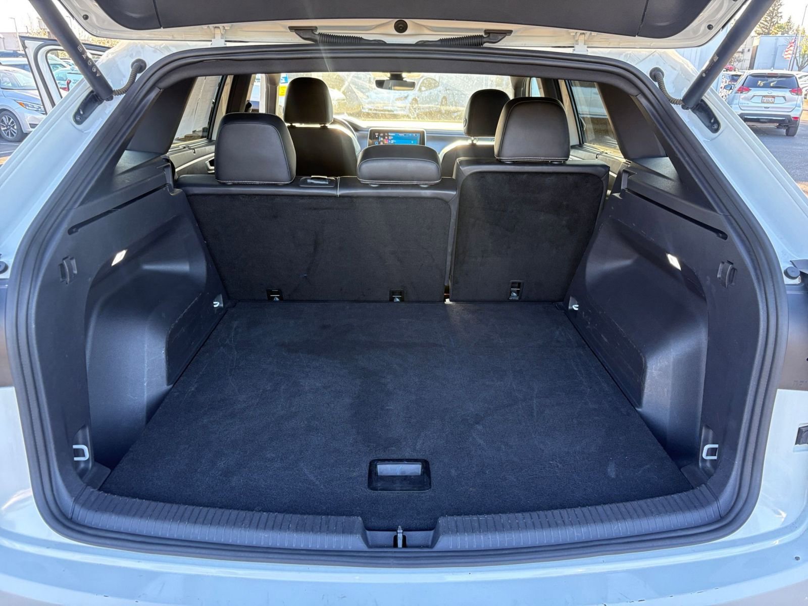 Thumbnail: 2025 Volkswagen Atlas - 33