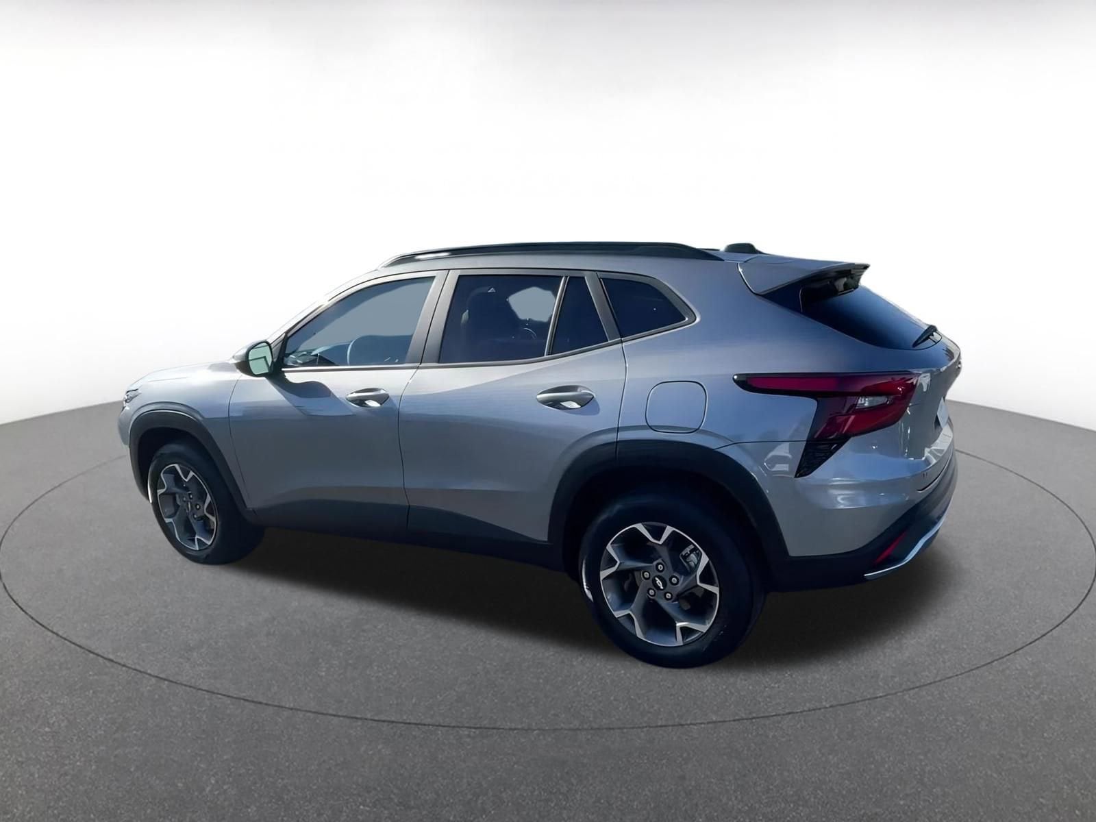 Thumbnail: 2025 Chevrolet Trax - 10