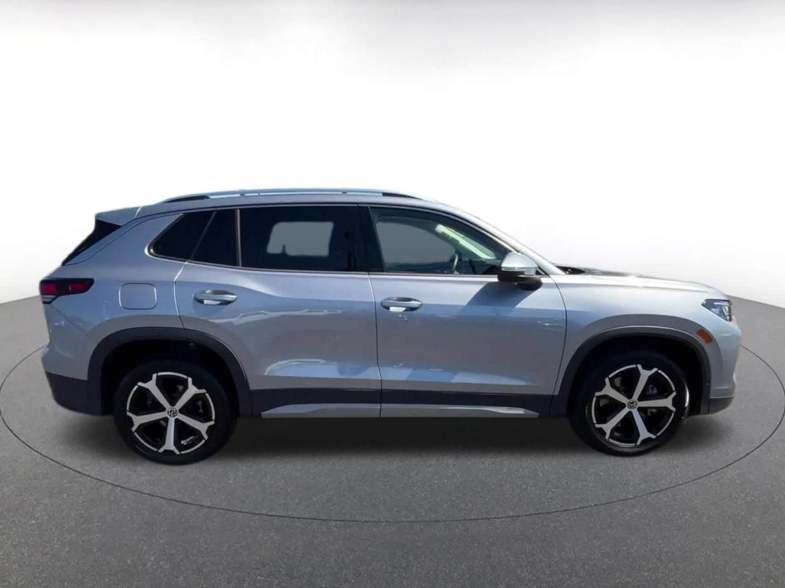 Thumbnail: 2026 Volkswagen Tiguan - 16