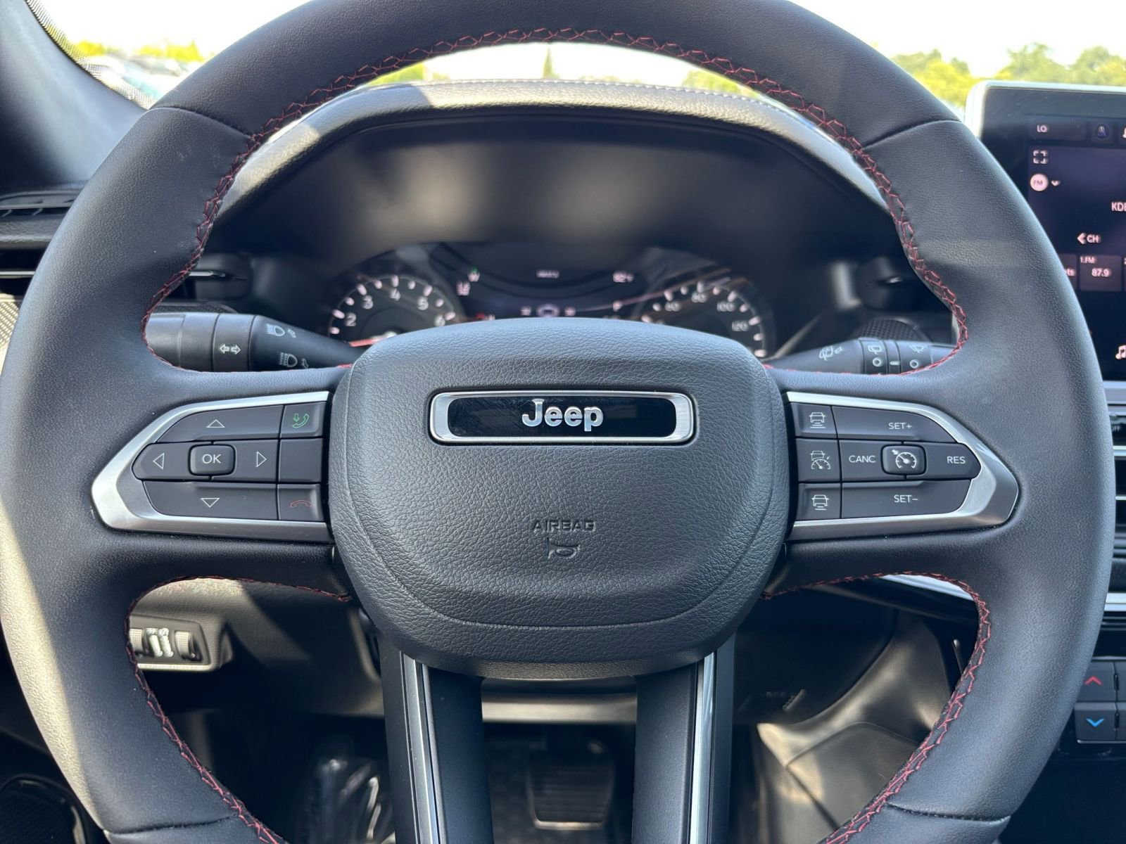 Thumbnail: 2025 Jeep Compass - 27