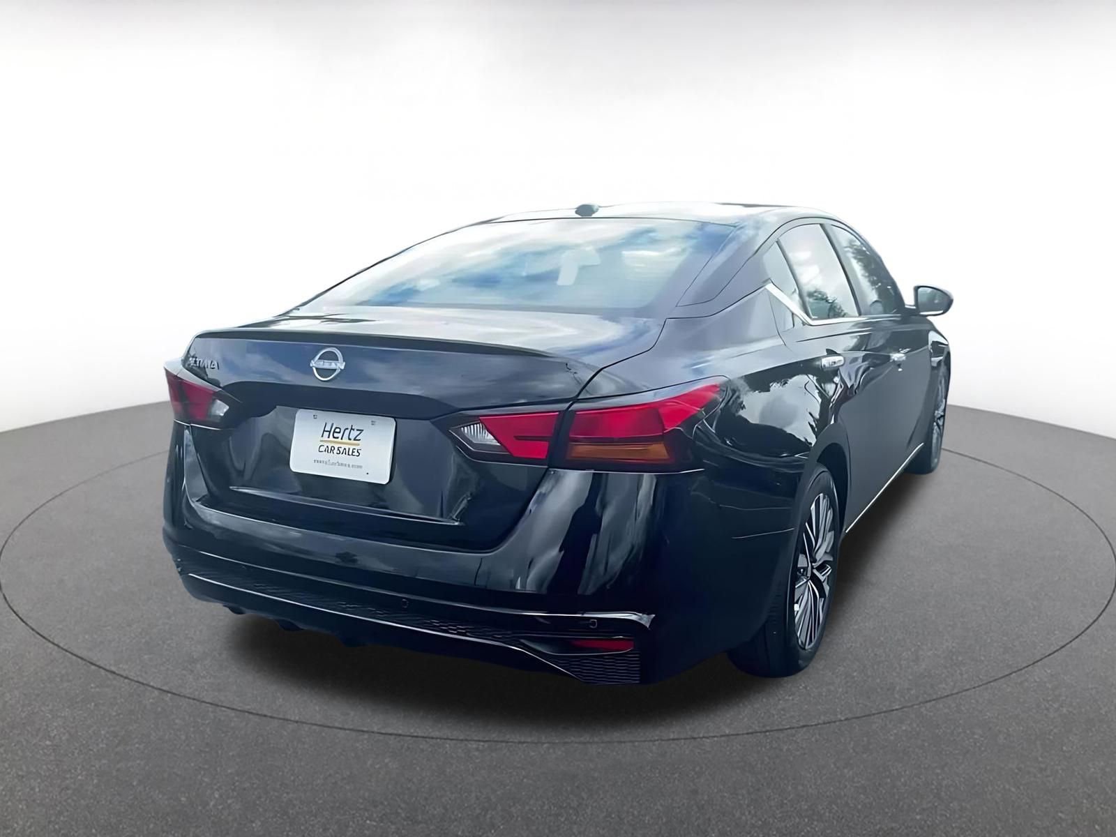 Thumbnail: 2025 Nissan Altima - 14