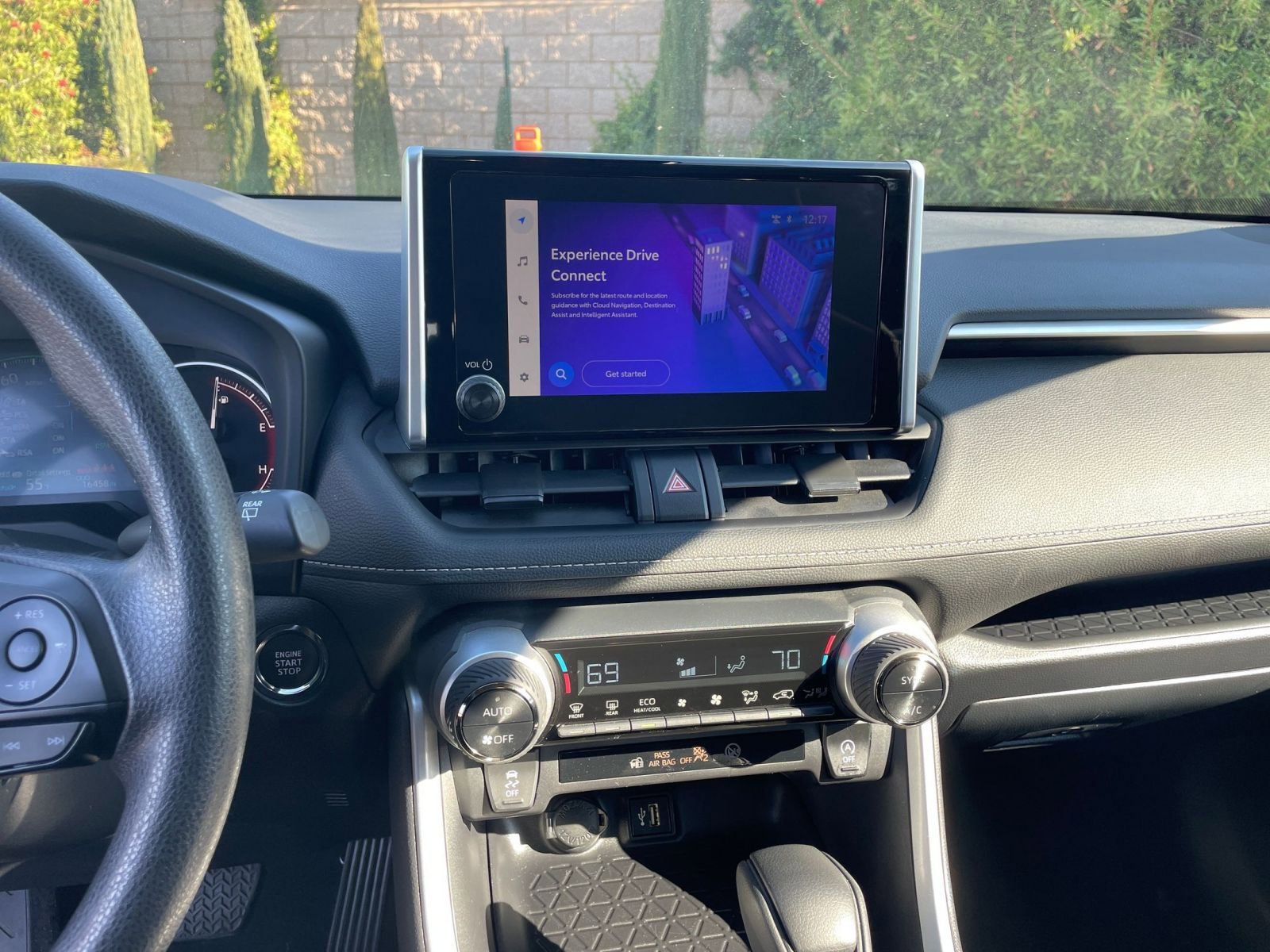 Thumbnail: 2025 Toyota RAV4 - 18