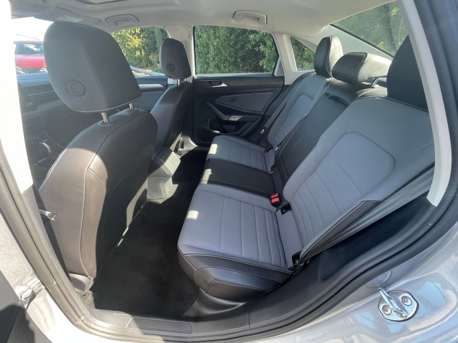 Thumbnail: 2025 Volkswagen Jetta - 24