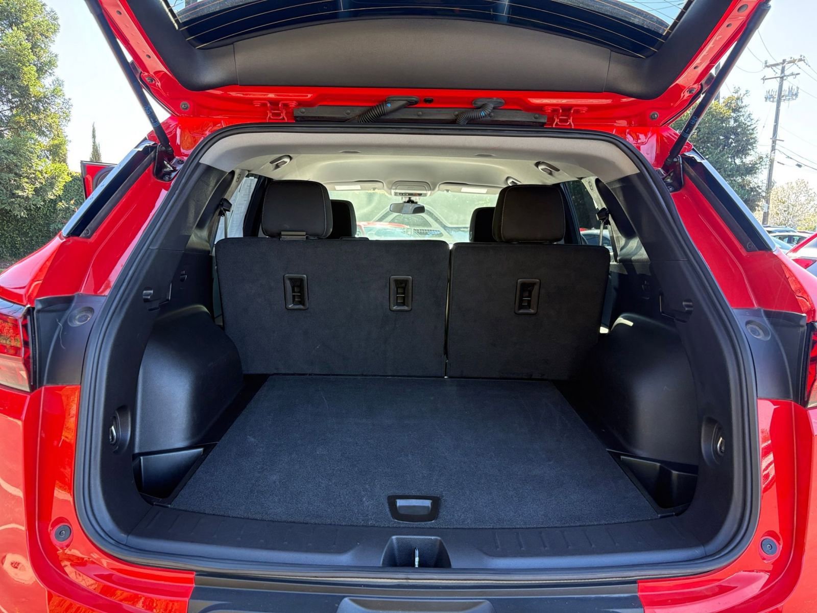 Thumbnail: 2025 Chevrolet Blazer - 32