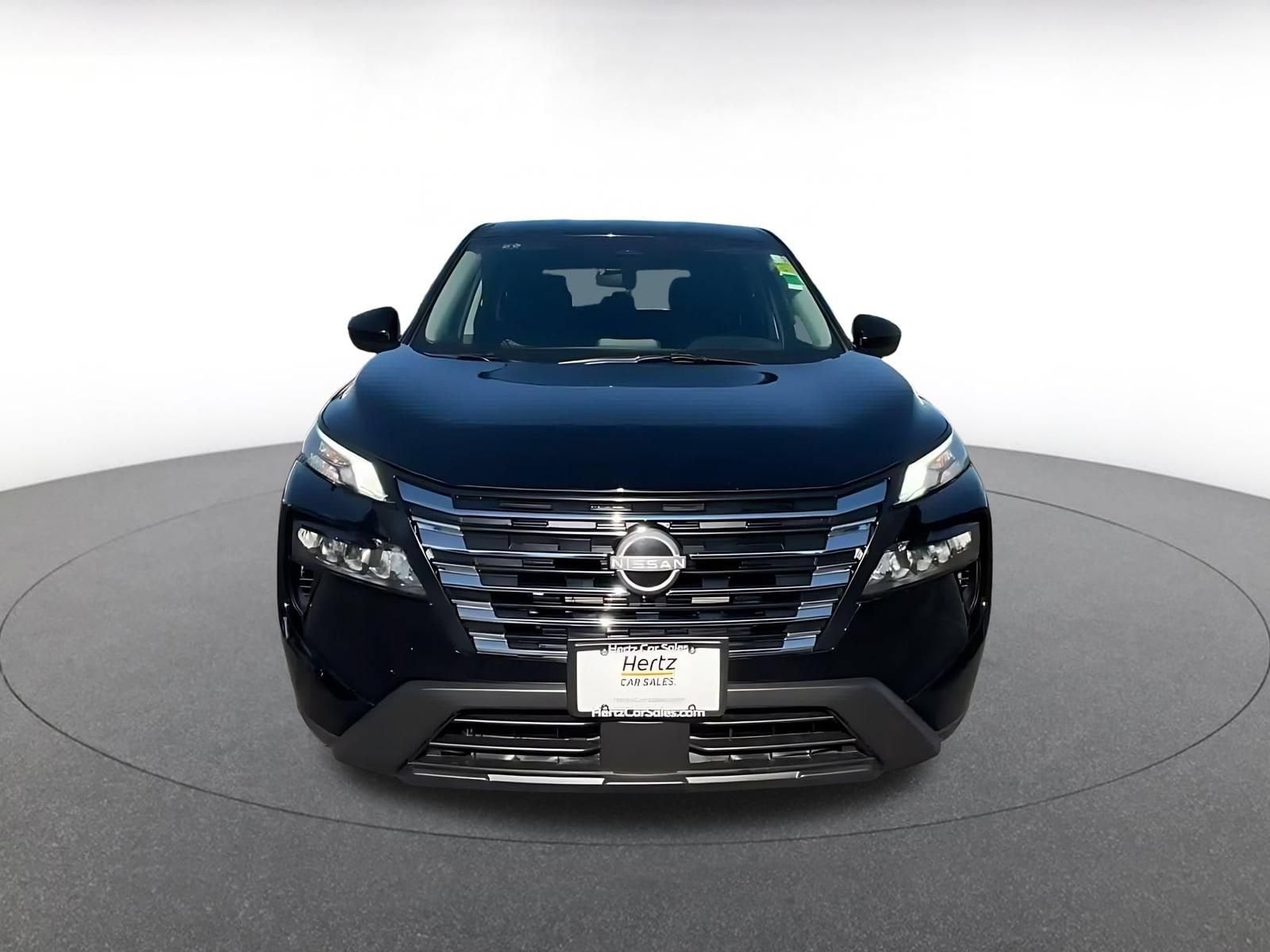 Thumbnail: 2025 Nissan Rogue - 4