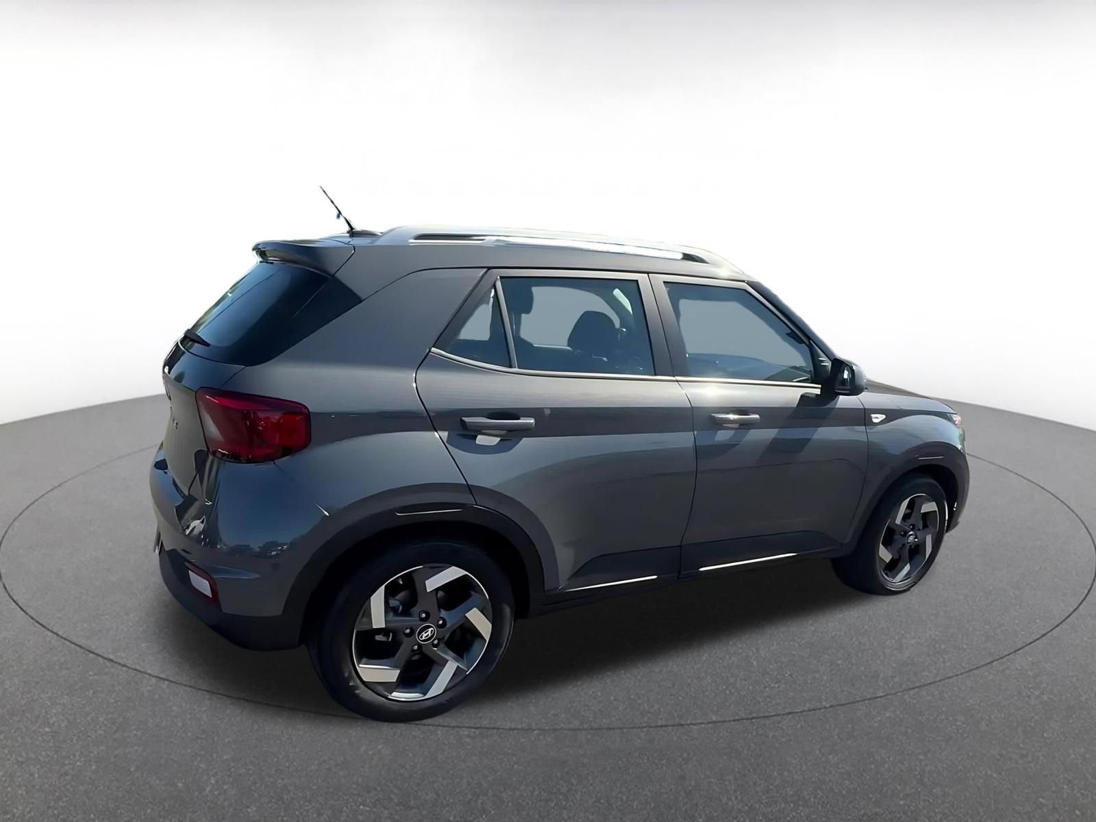 Thumbnail: 2025 Hyundai Venue - 15