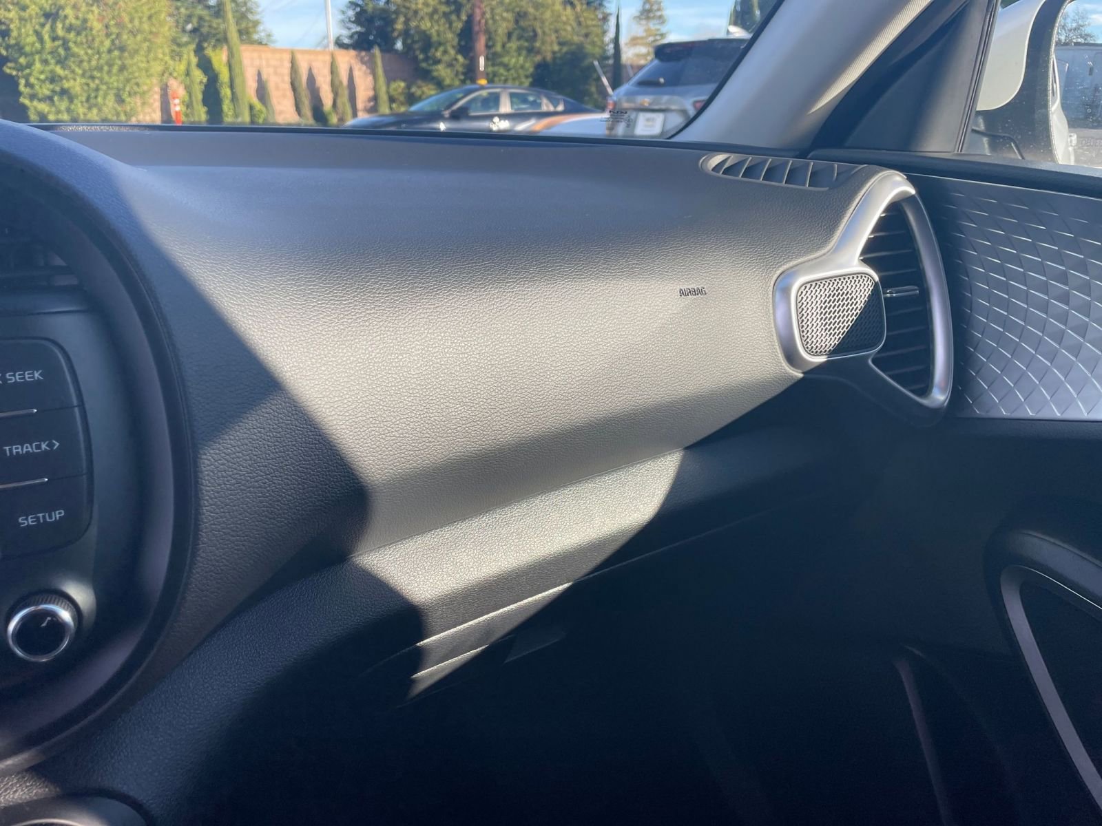 Thumbnail: 2025 Kia Soul - 30