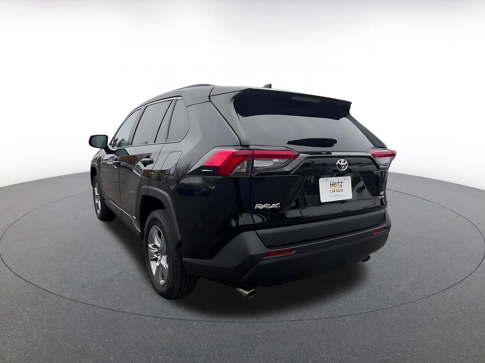 Thumbnail: 2025 Toyota RAV4 - 11