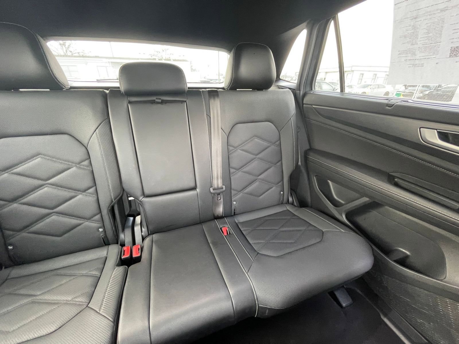 Thumbnail: 2025 Volkswagen Atlas - 32