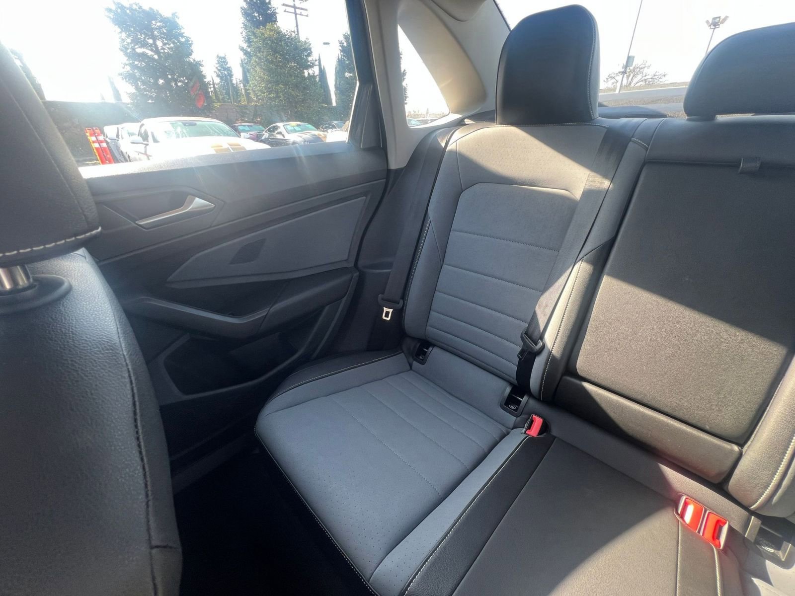 Thumbnail: 2025 Volkswagen Jetta - 35