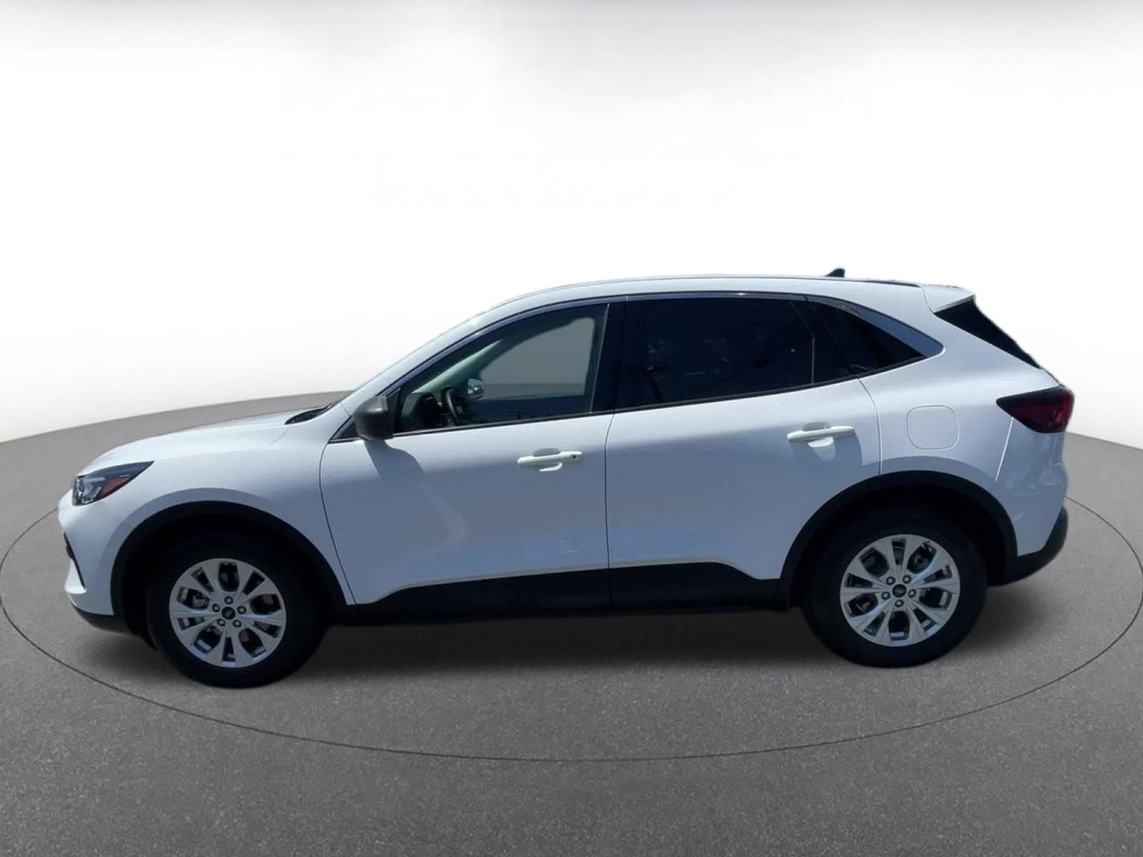 Thumbnail: 2024 Ford Escape - 8