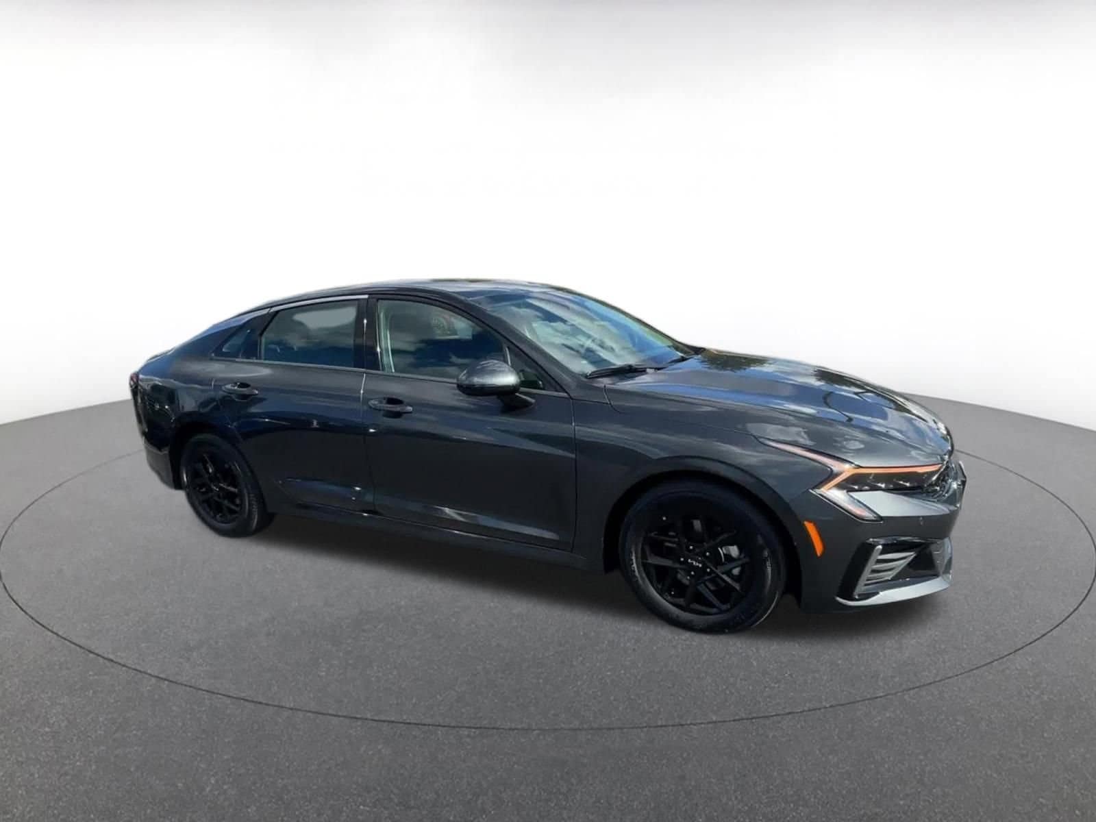 Thumbnail: 2025 Kia K5 - 2