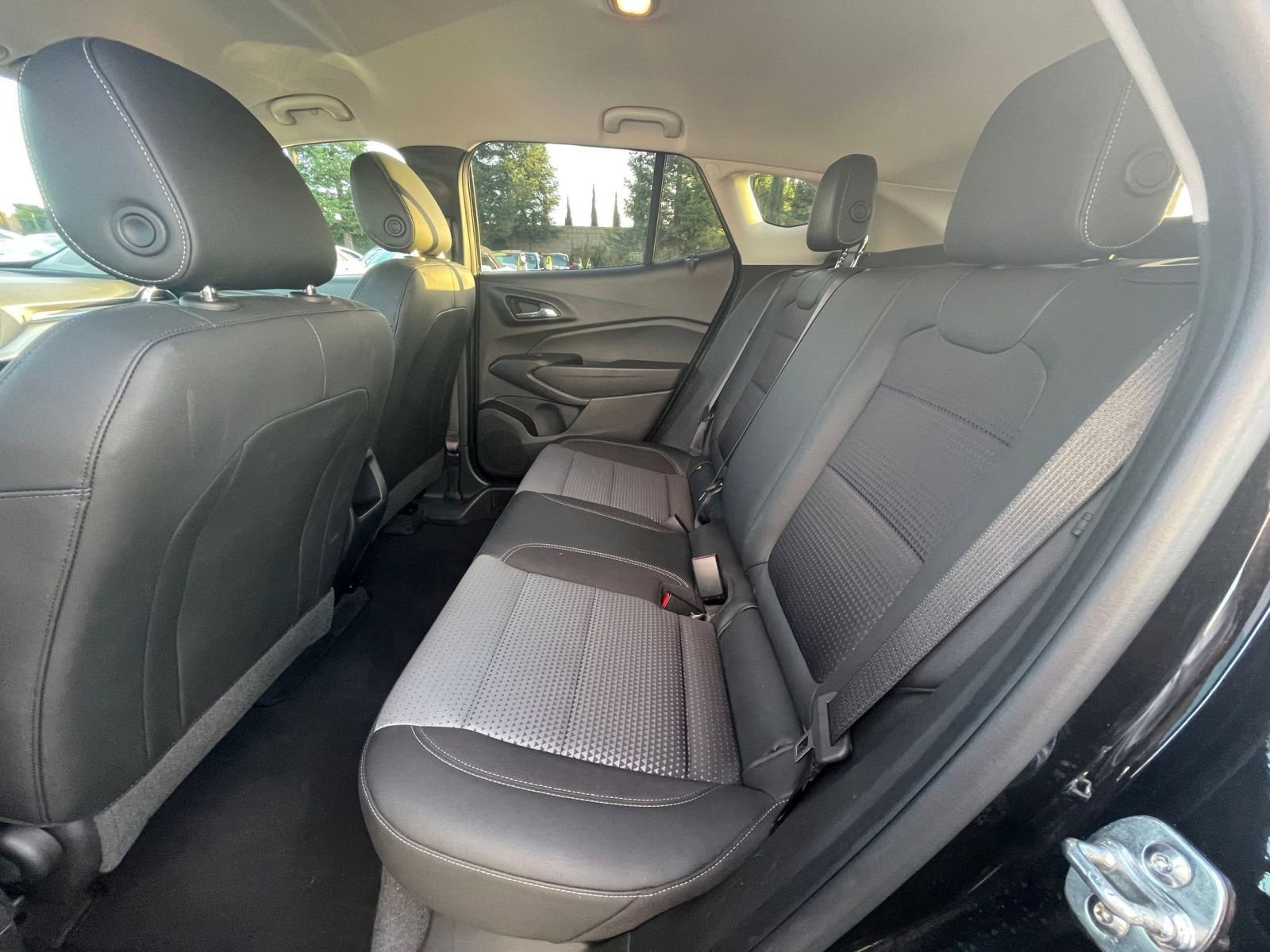 Thumbnail: 2025 Chevrolet Trax - 25