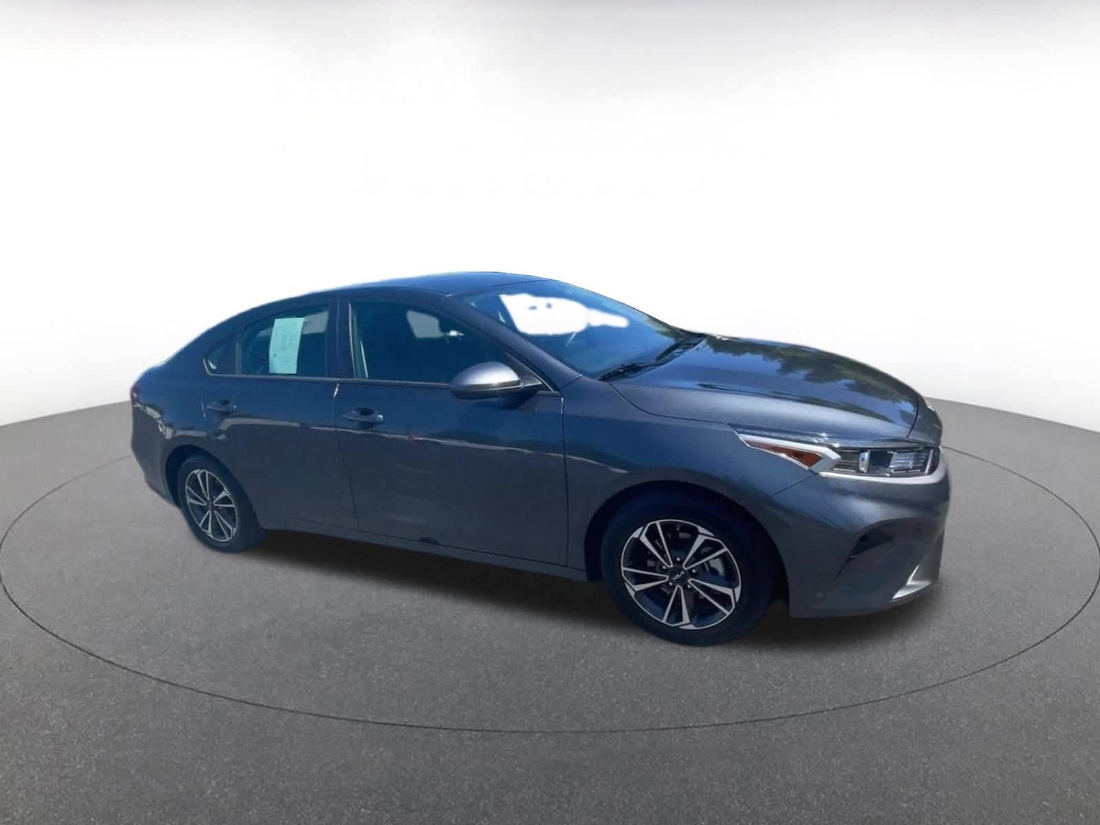 Thumbnail: 2024 Kia Forte - 2