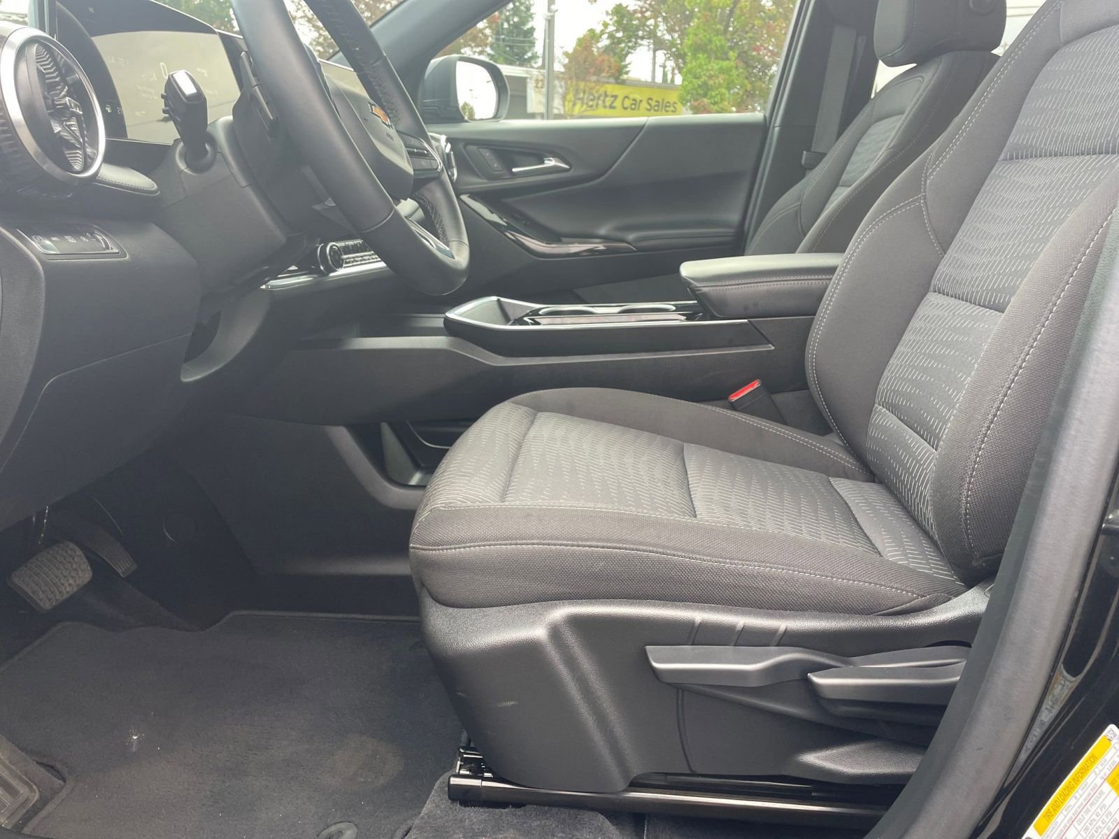 Thumbnail: 2025 Chevrolet Equinox - 21