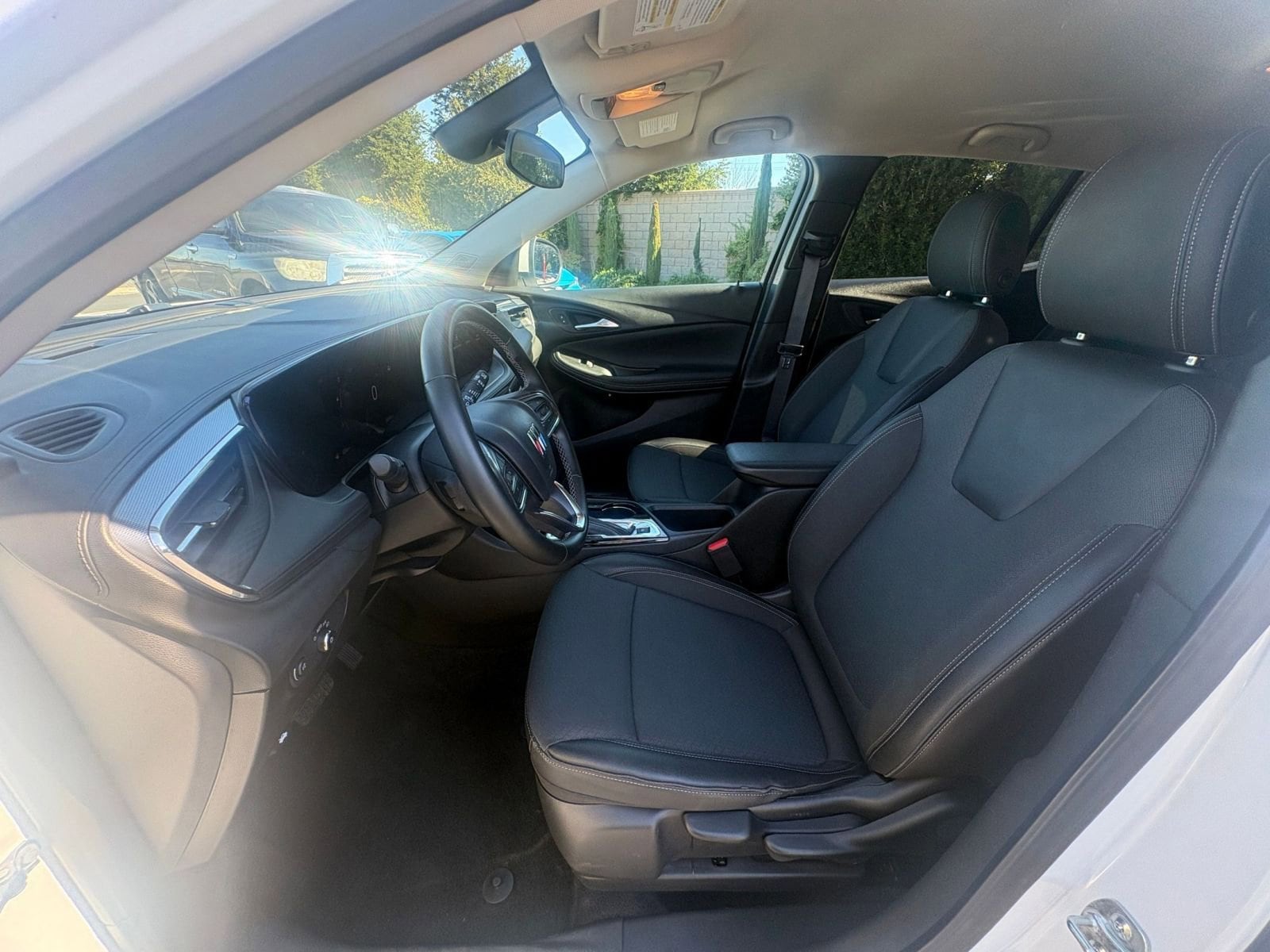 Thumbnail: 2025 Buick Encore GX - 25